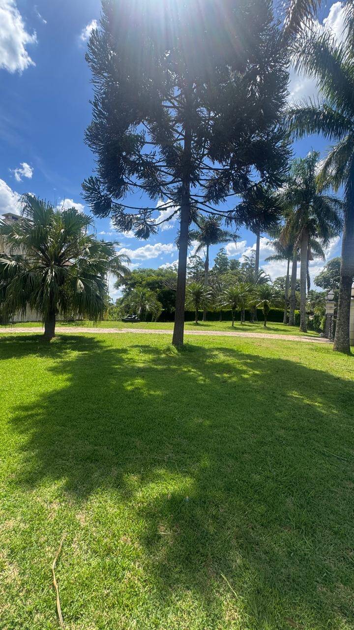 Casa com 5.700m² de terreno no Residencial Tamboré 1