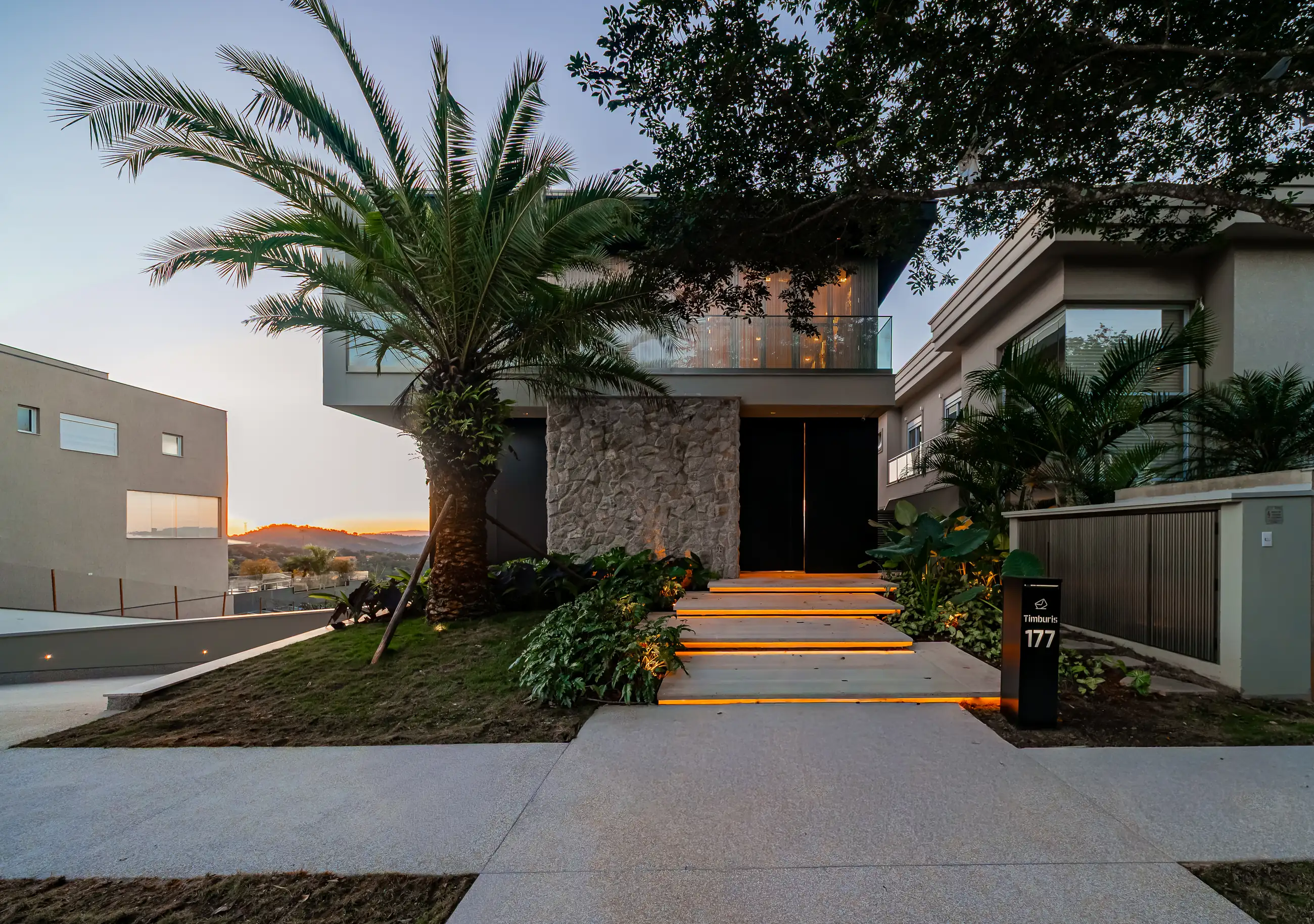 Gênesis 2 - Casa de altíssimo padrão, projeto Rodrigo Latorre