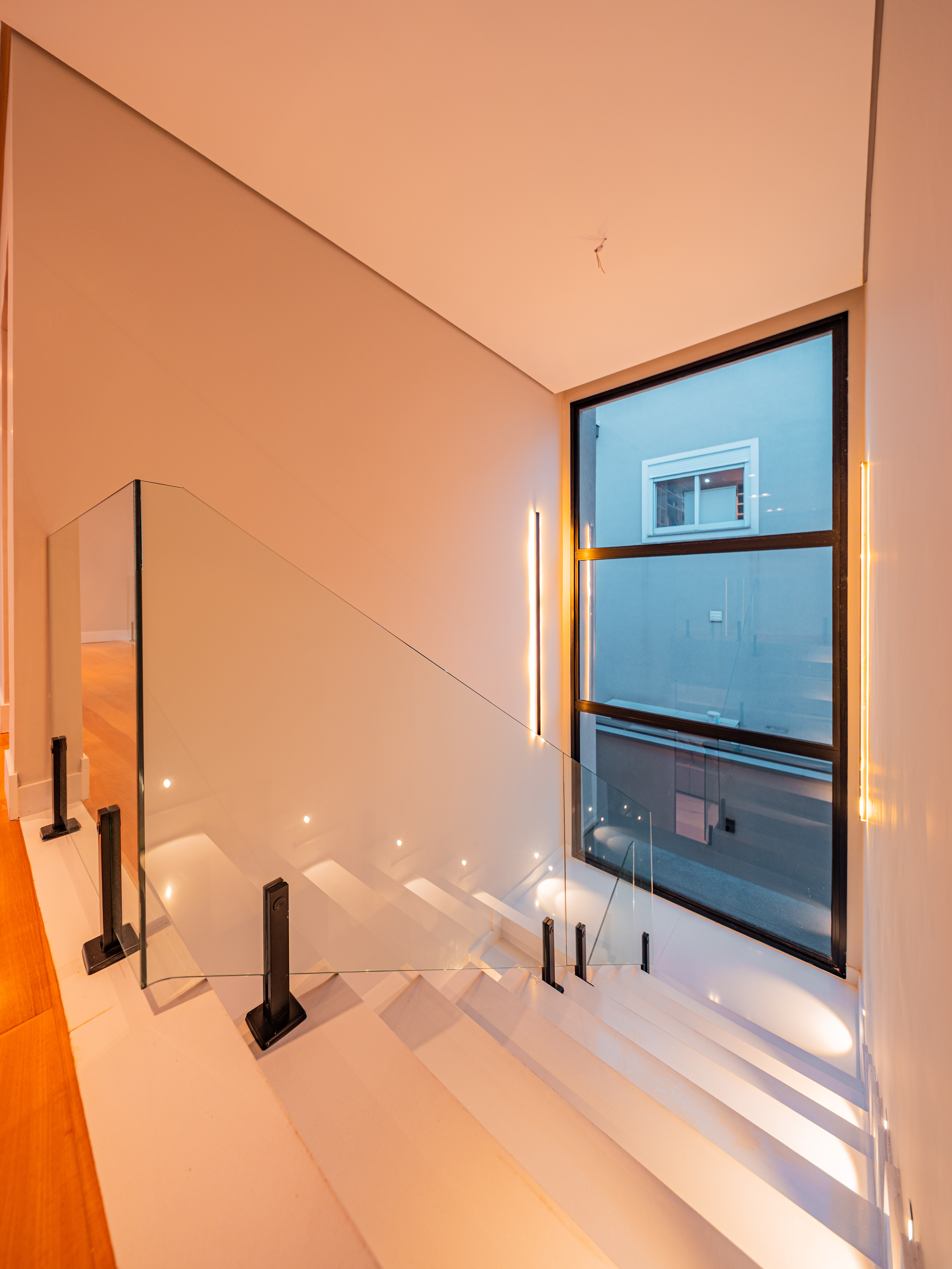 Casa Nova e Moderna com Vista Permanente – Alphaville Residencial Gênesis 2