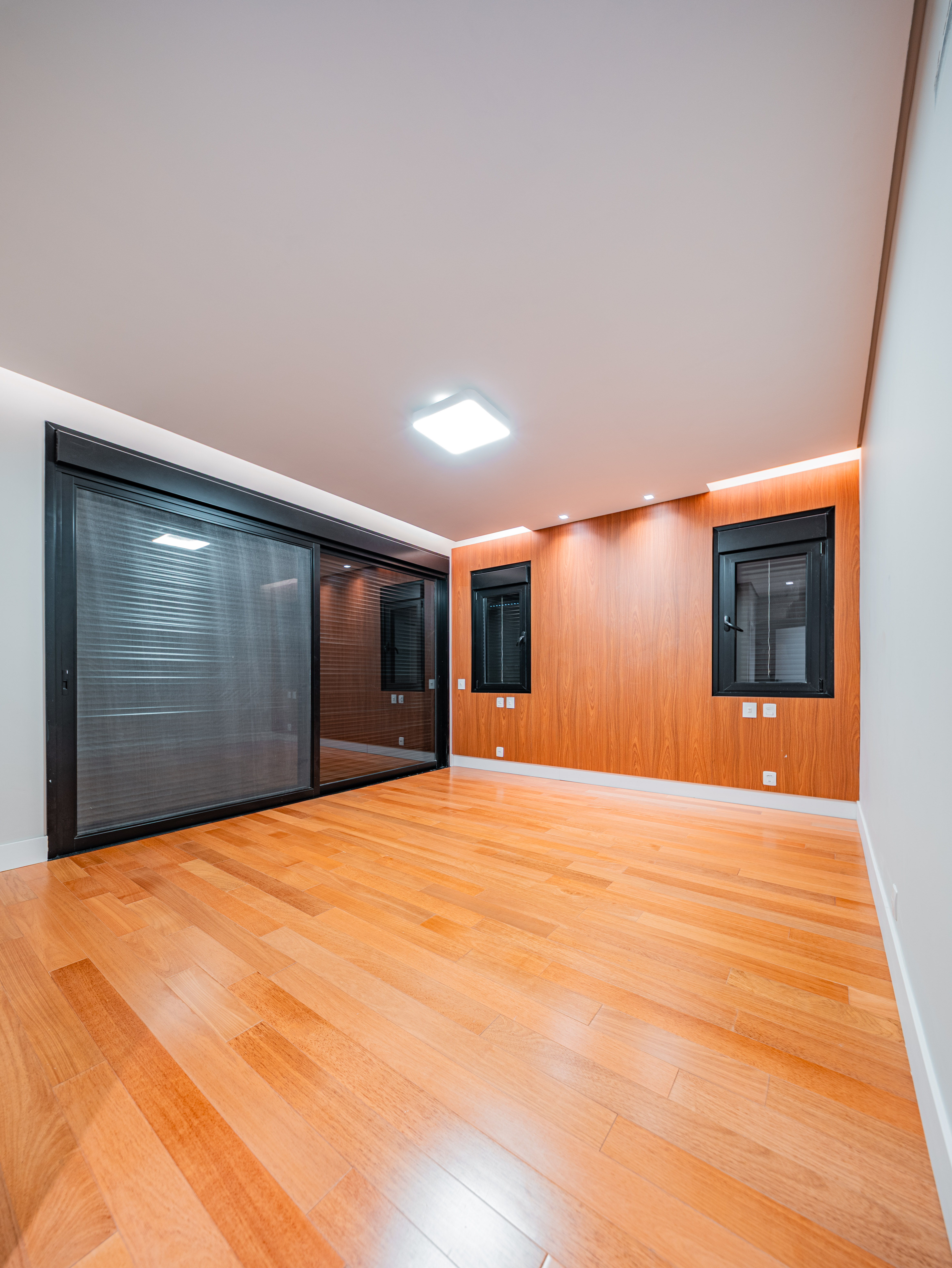 Casa Nova e Moderna com Vista Permanente – Alphaville Residencial Gênesis 2