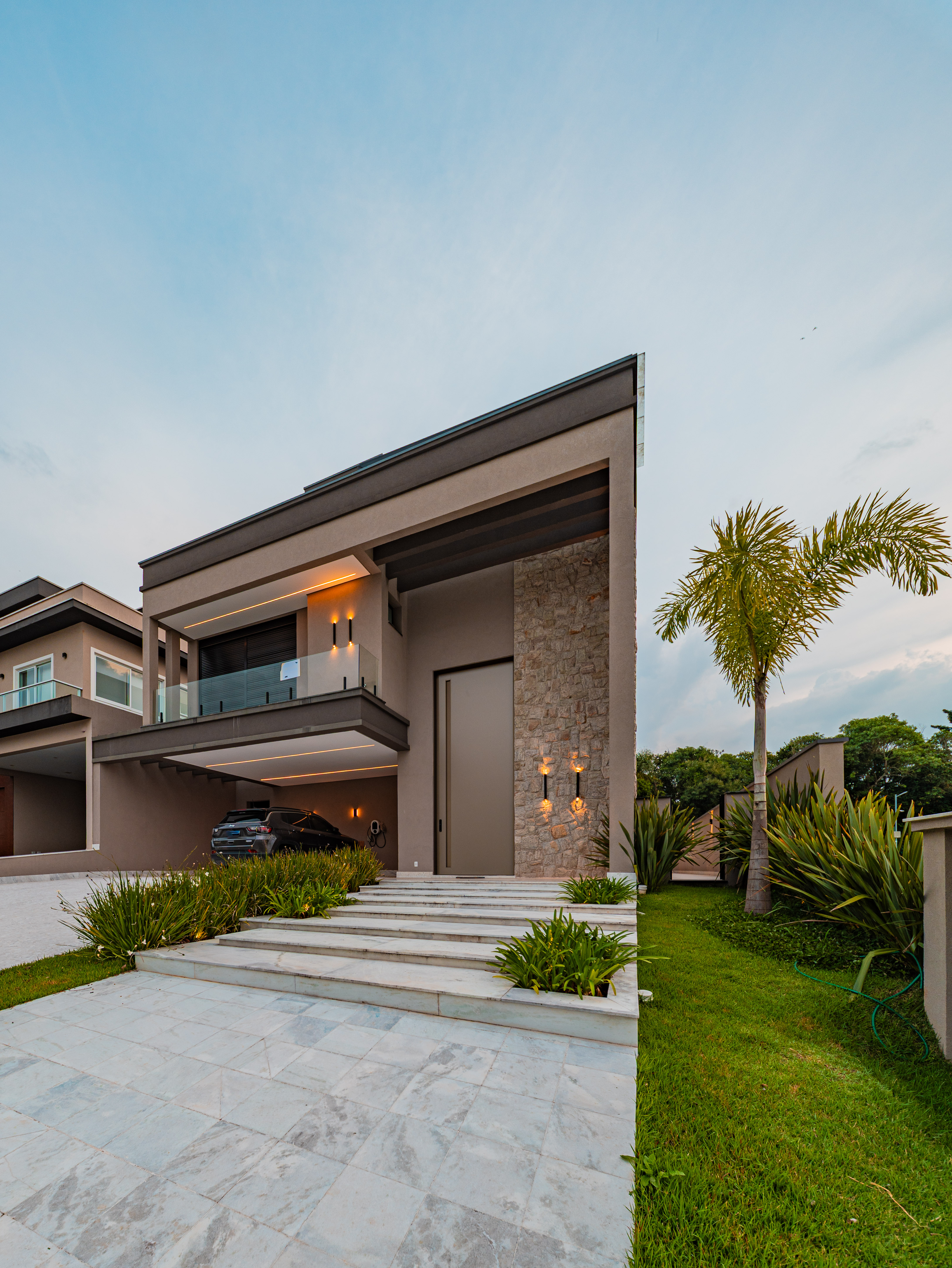 Casa Nova e Moderna com Vista Permanente – Alphaville Residencial Gênesis 2