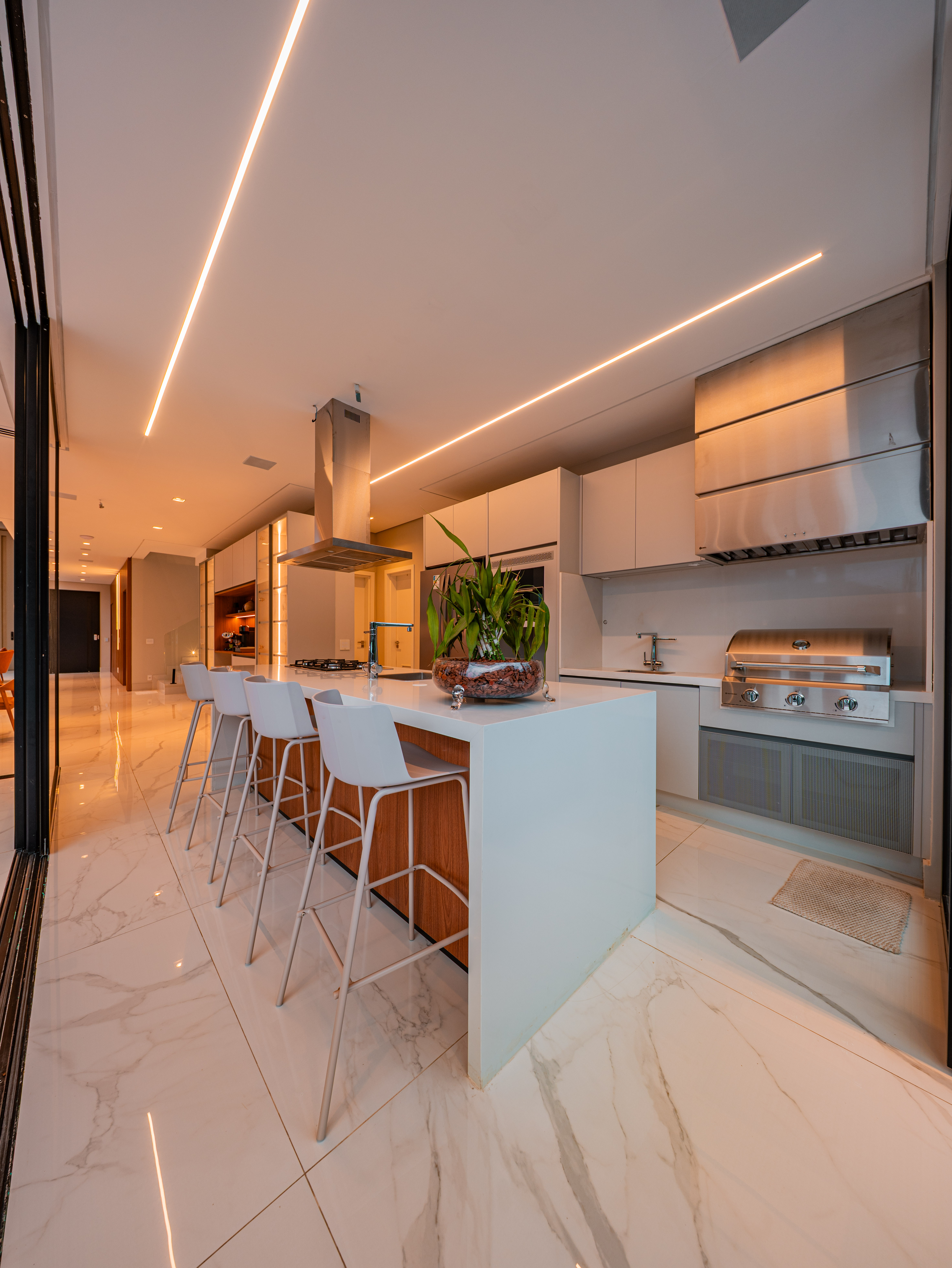 Casa Nova e Moderna com Vista Permanente – Alphaville Residencial Gênesis 2