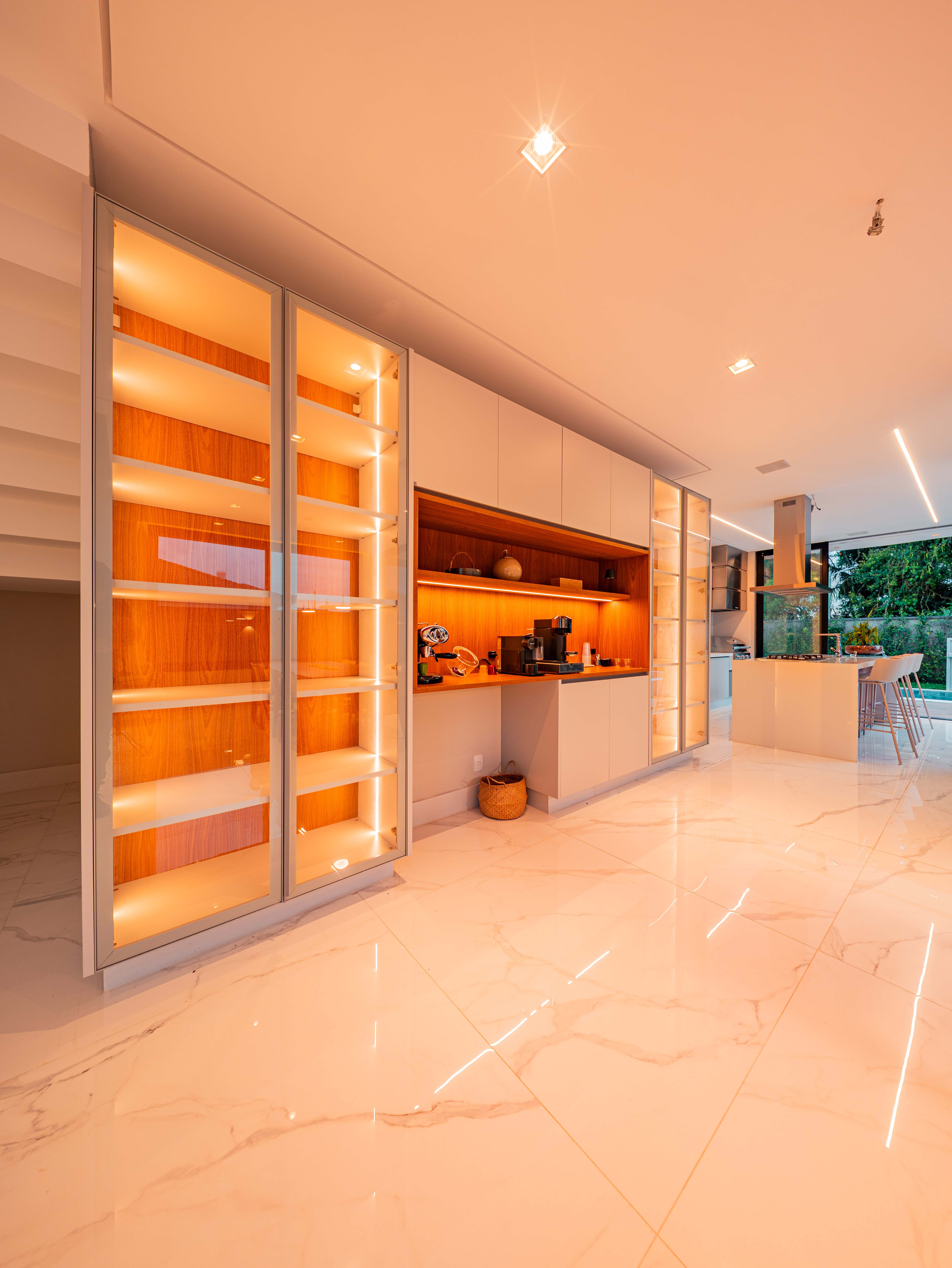Casa Nova e Moderna com Vista Permanente – Alphaville Residencial Gênesis 2