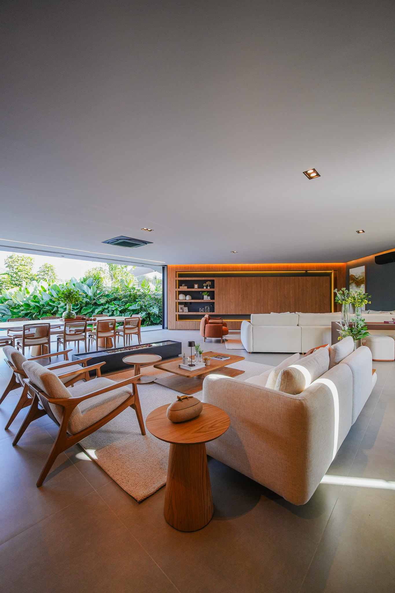 Casa Contemporânea e Integração com a Natureza