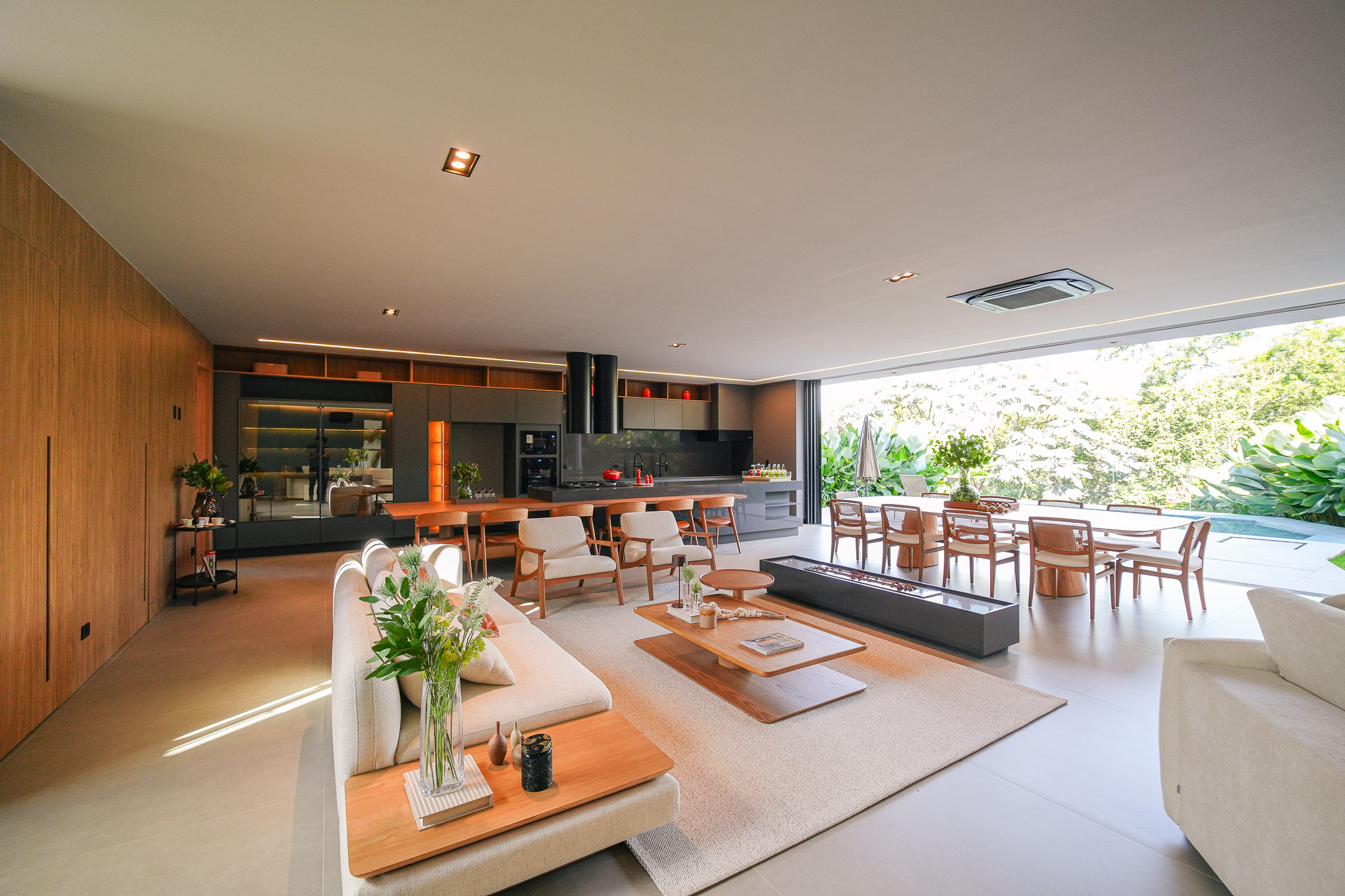 Casa Contemporânea e Integração com a Natureza
