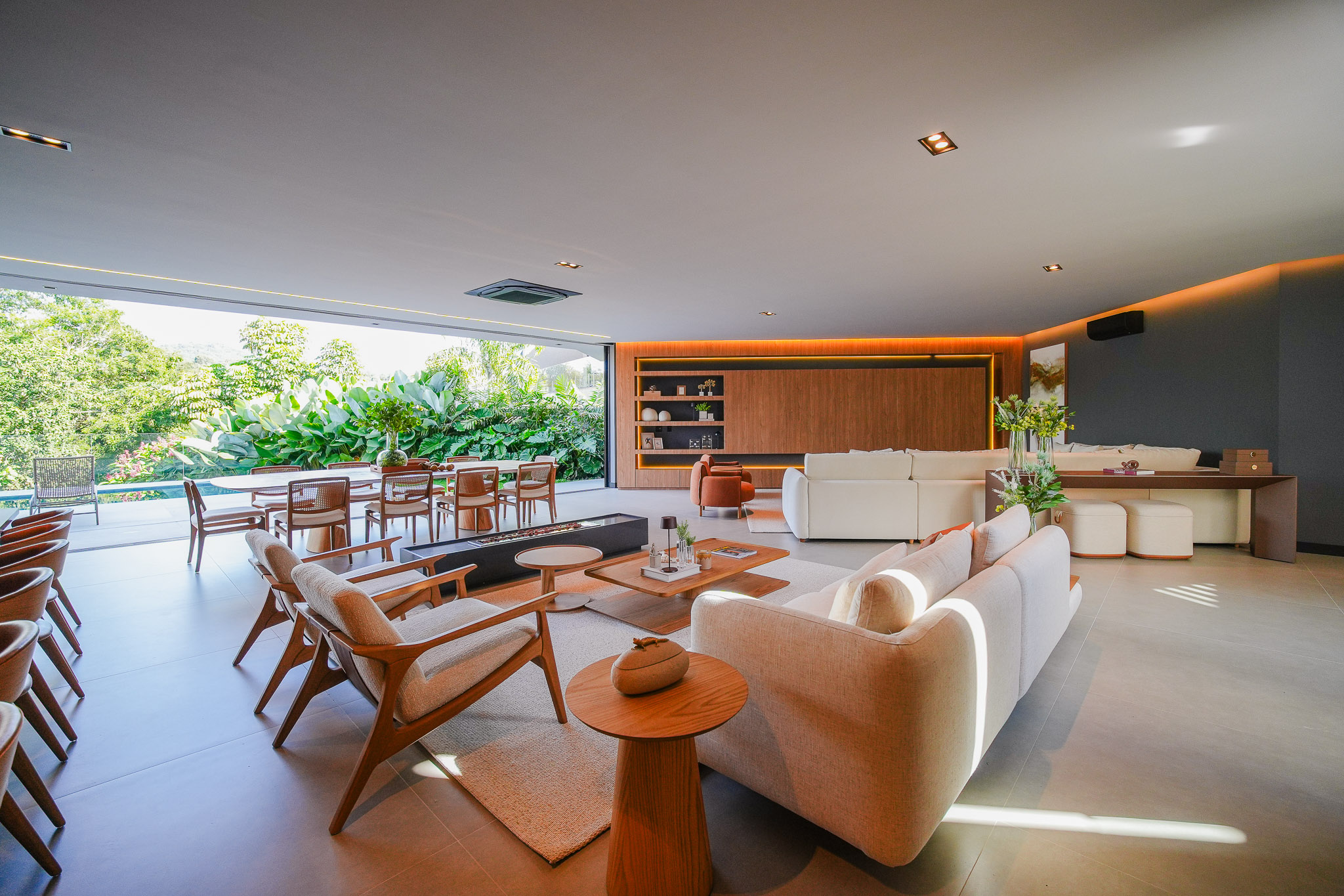Casa Contemporânea e Integração com a Natureza