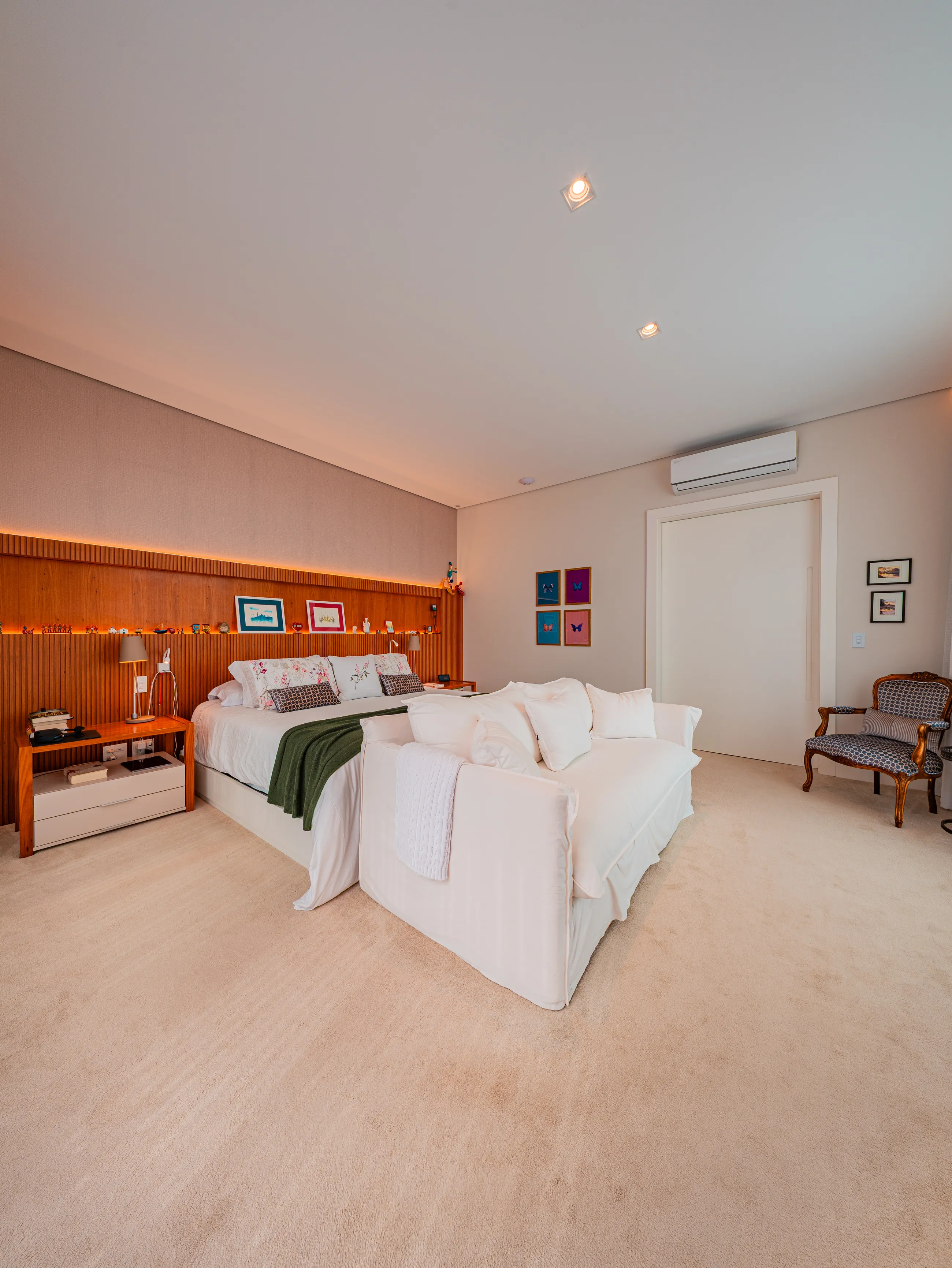 Casa Contemporânea Mobiliada e Decorada no Residencial Tamboré 10