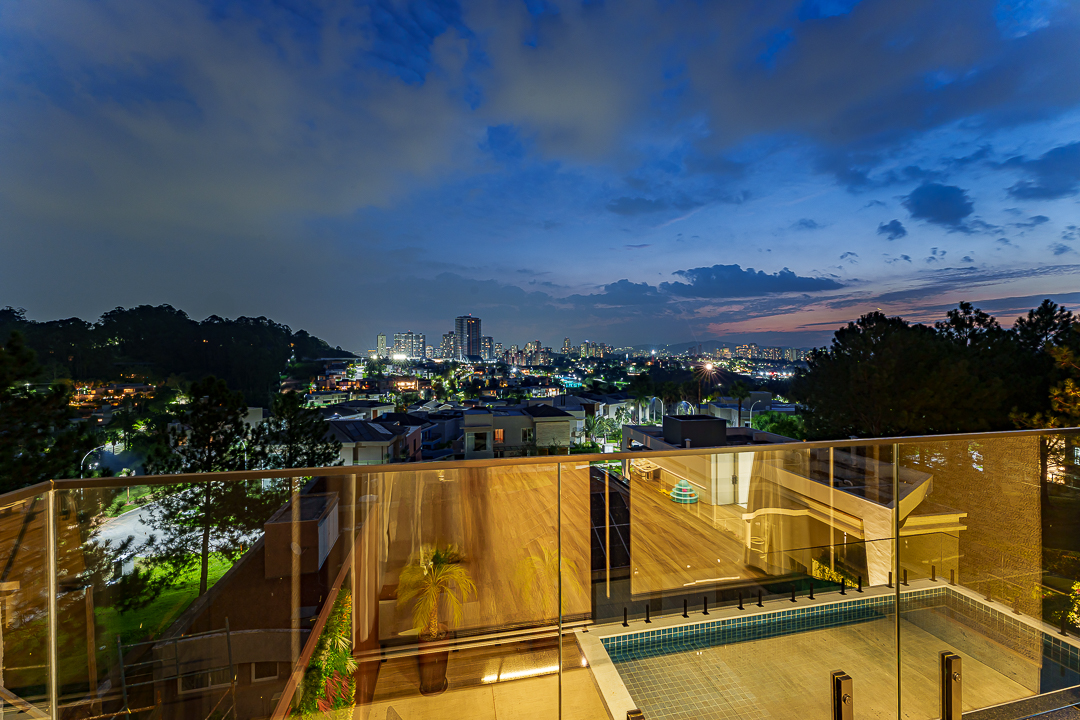 Casa Mobiliada no Villa Solaia com 4 Suítes, Elevador e Vista Panorâmica