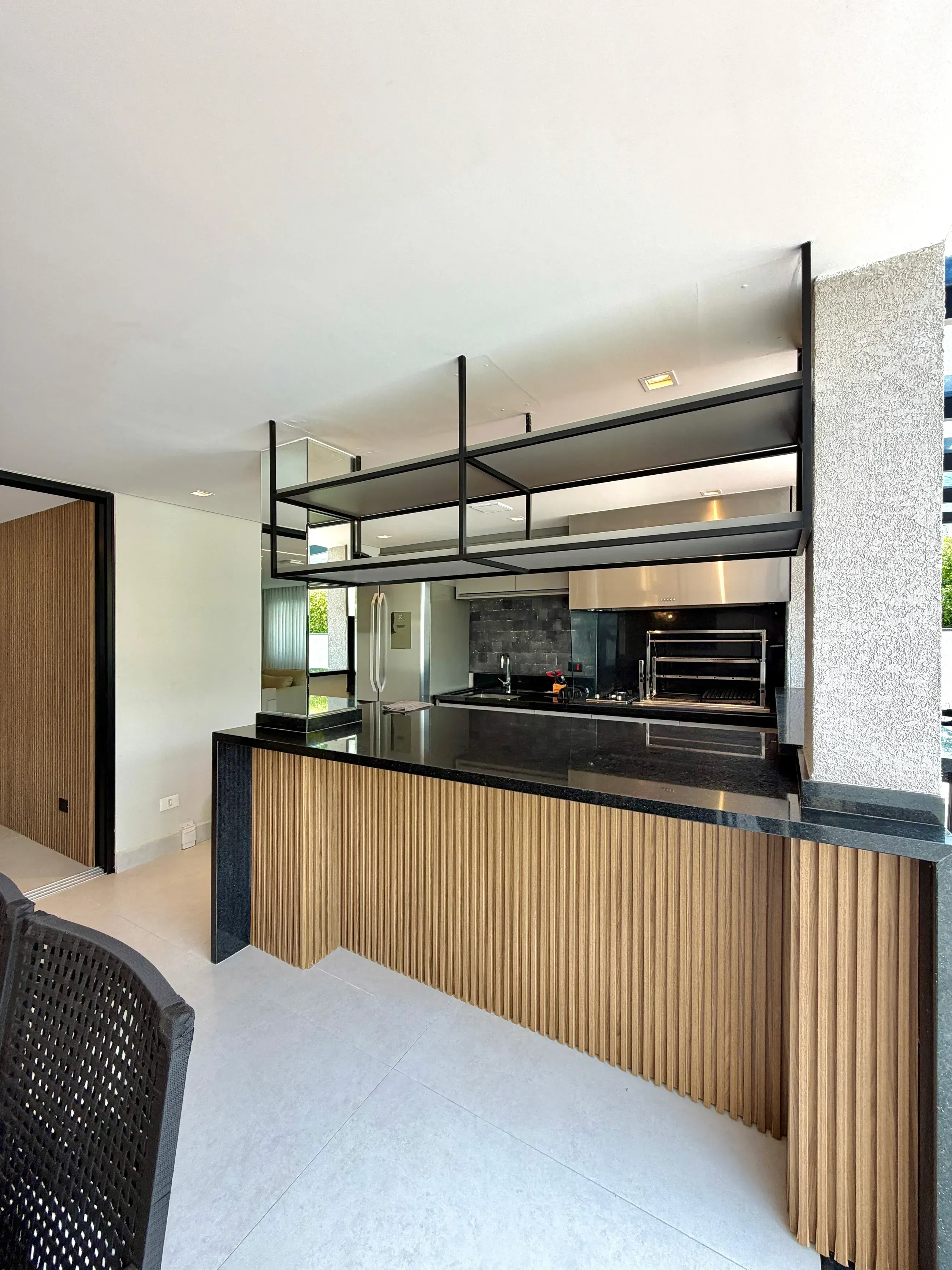 Casa mobiliada e decorada com 6 suítes no Residencial 18 do Forte, Alphaville