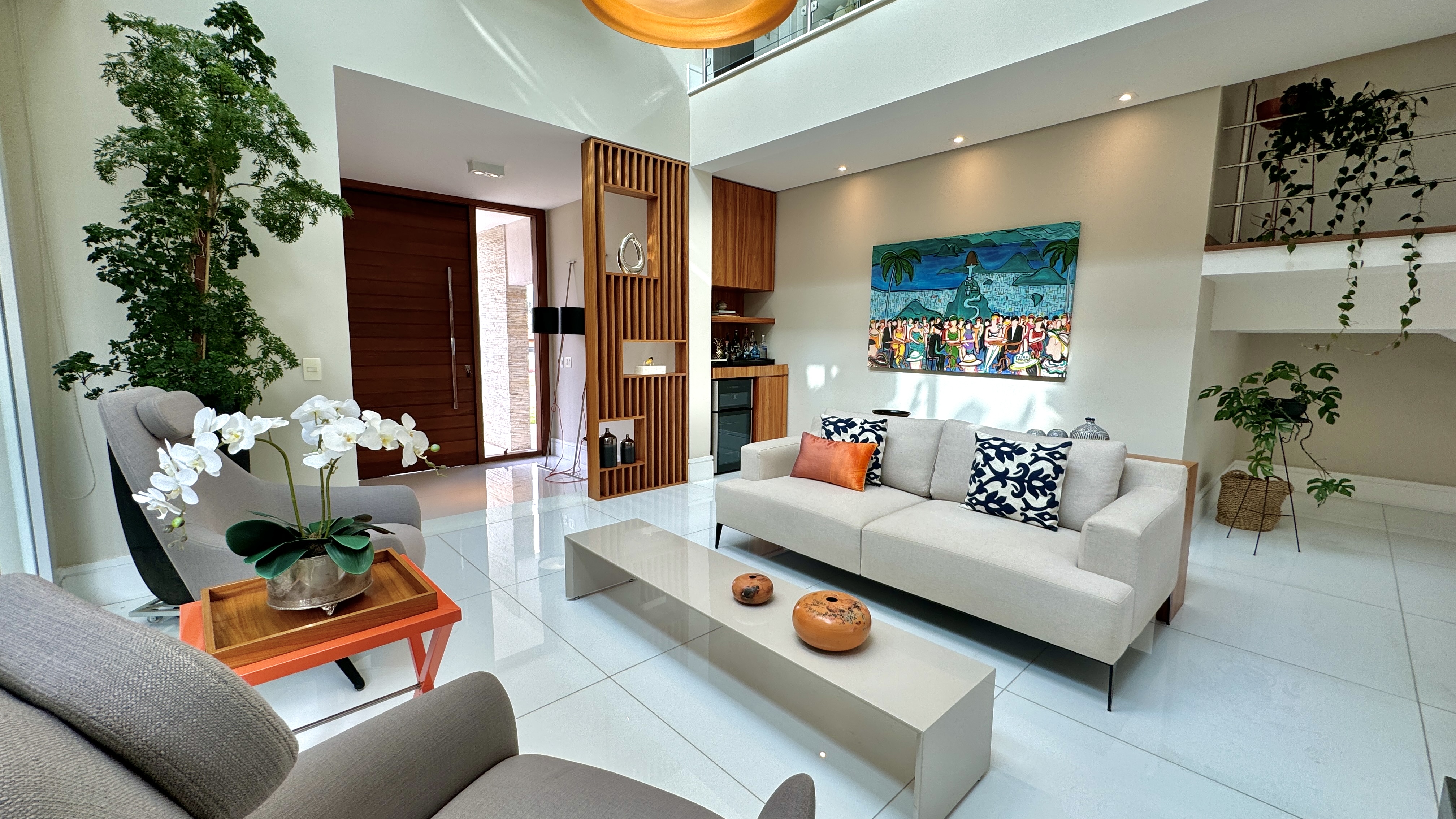 Casa mobiliada e decorada à venda no Tamboré 11 | 4 suítes e SPA integrado