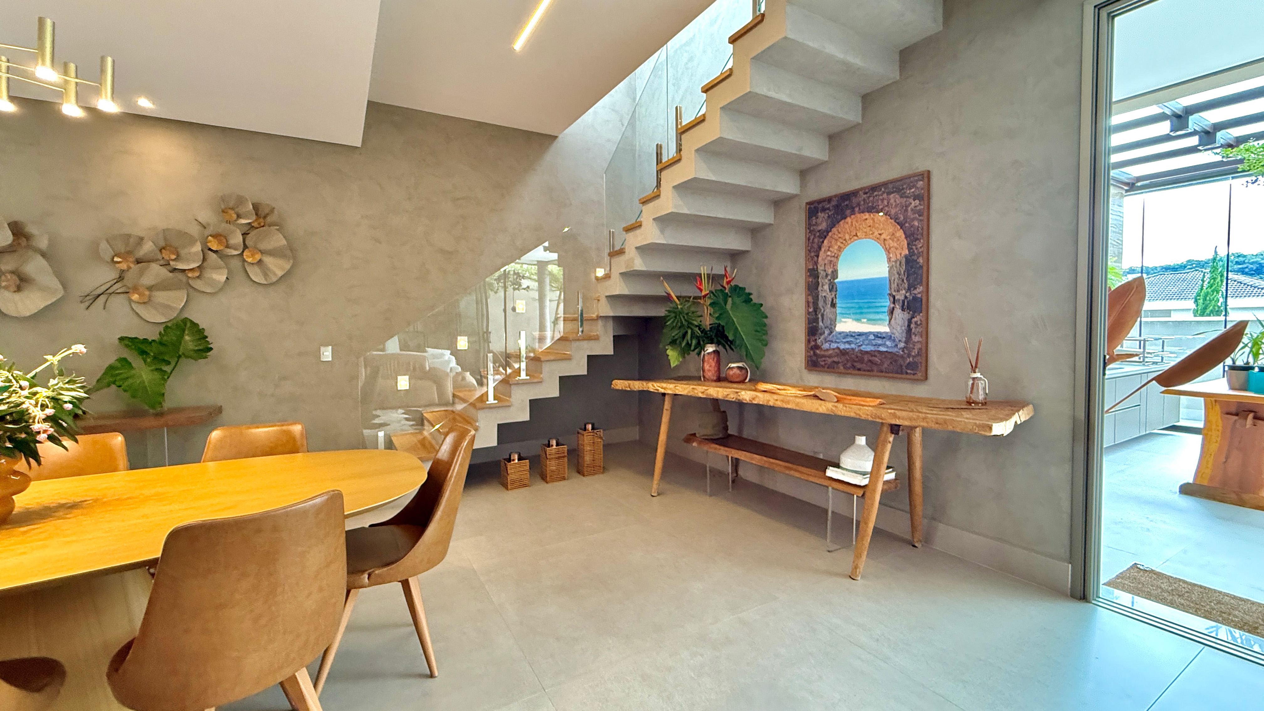 Casa mobiliada à venda no Gênesis II | 4 suítes em terreno de esquina