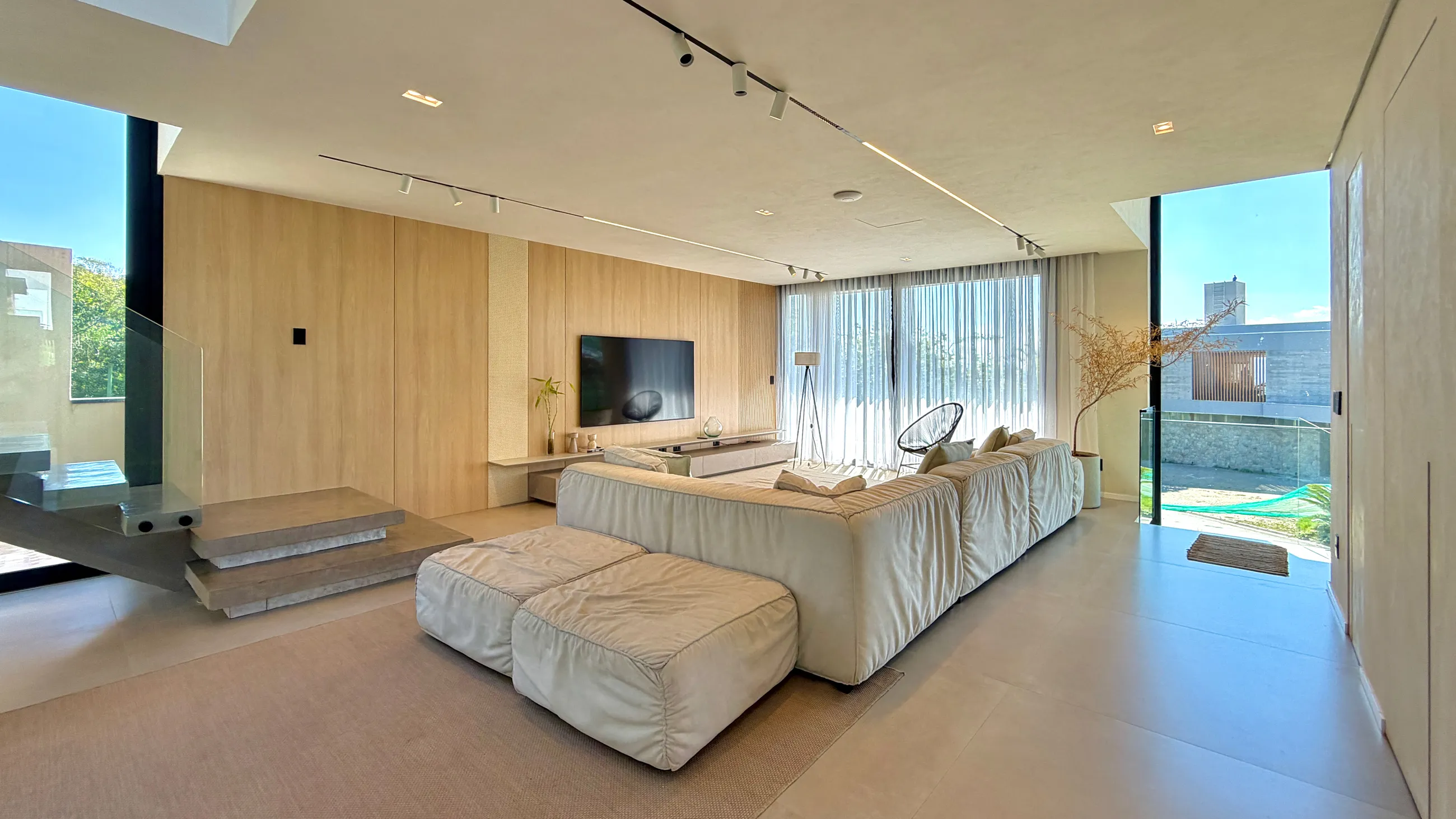 Gênesis II | Casa com 5 Suítes, Piscina e Projeto Contemporâneo