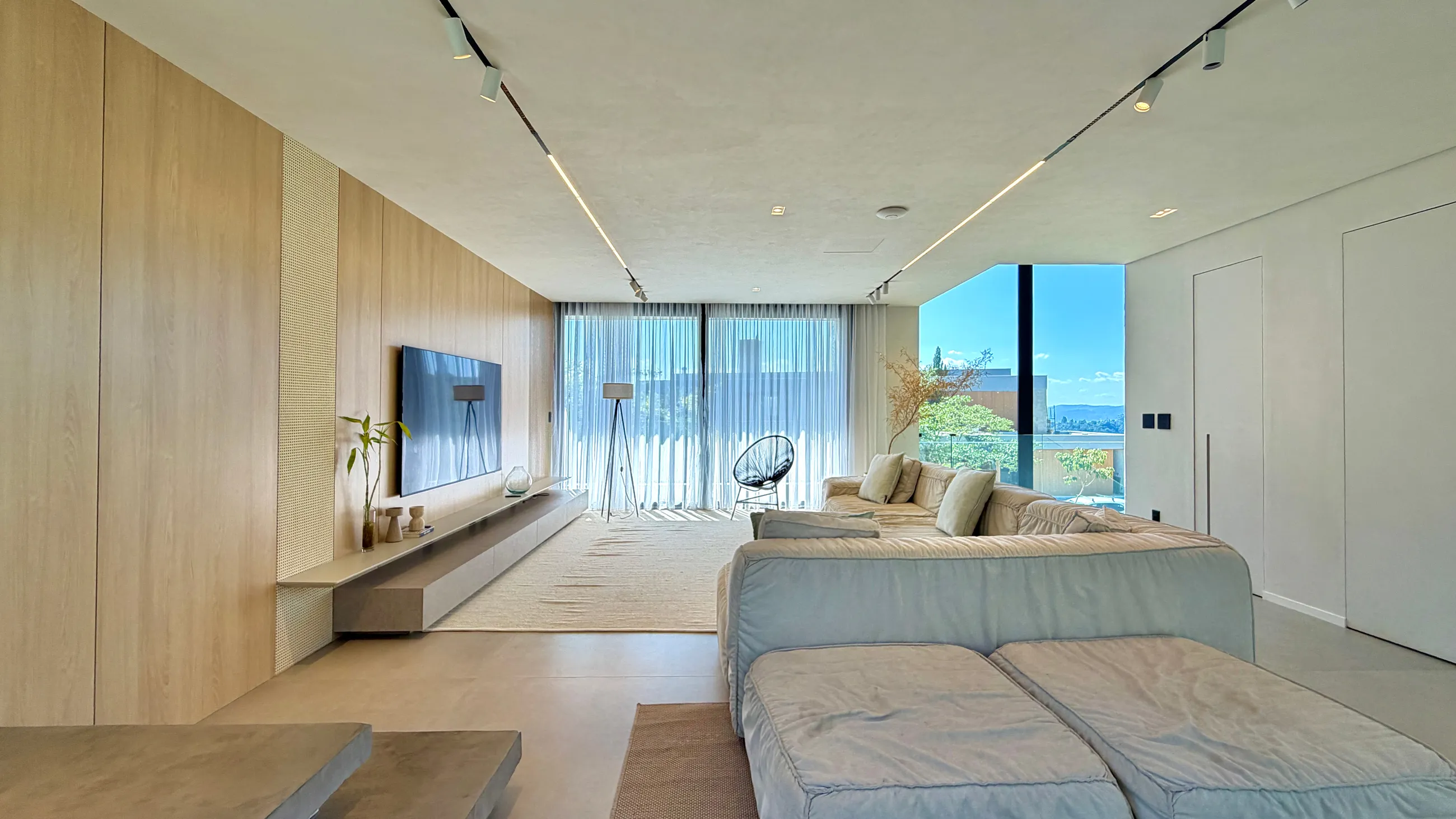Gênesis II | Casa com 5 Suítes, Piscina e Projeto Contemporâneo