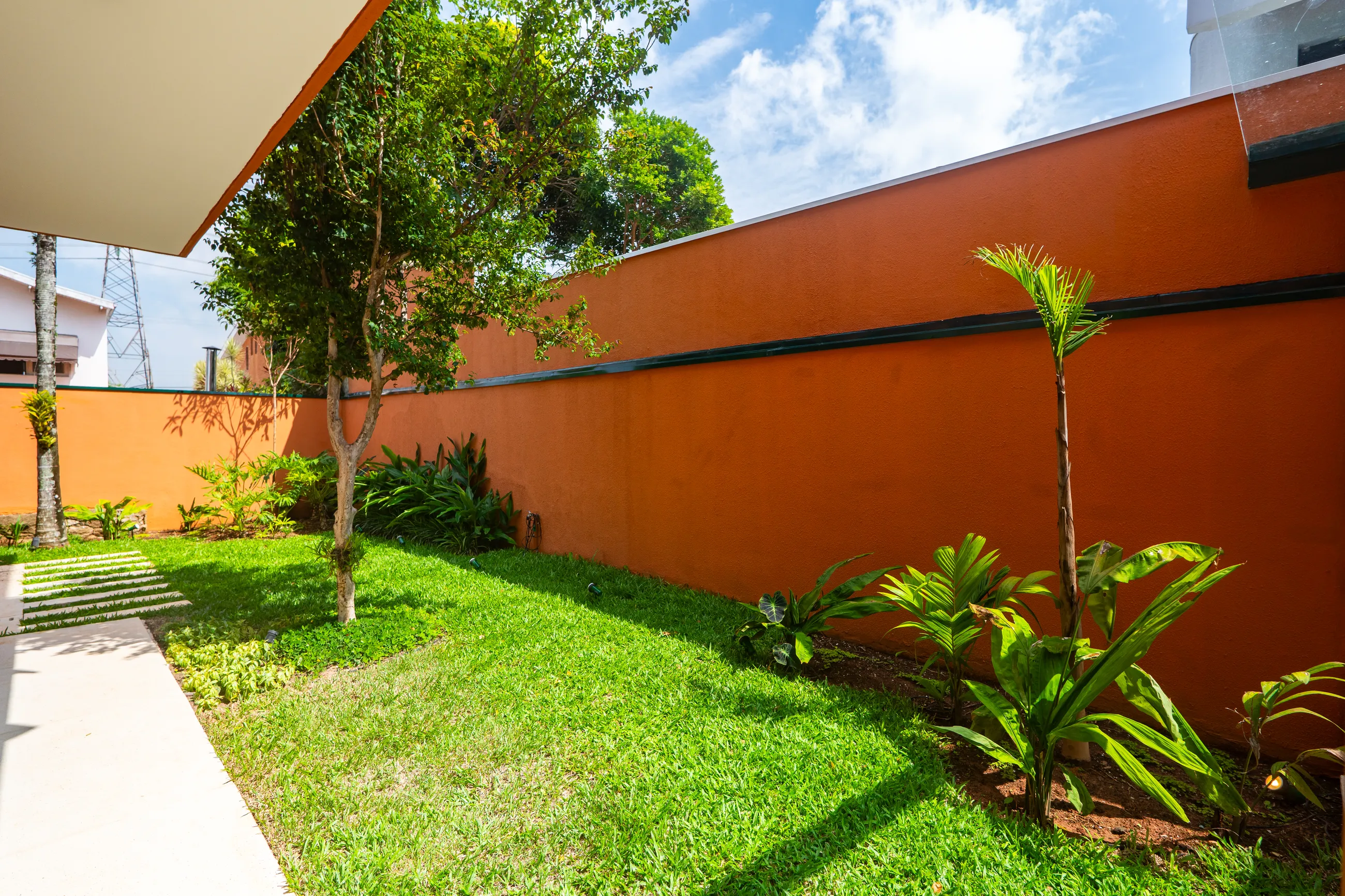 Alphaville 1 | Arquitetura Toscana Assinada, 5 Suítes e Tecnologia Integrada