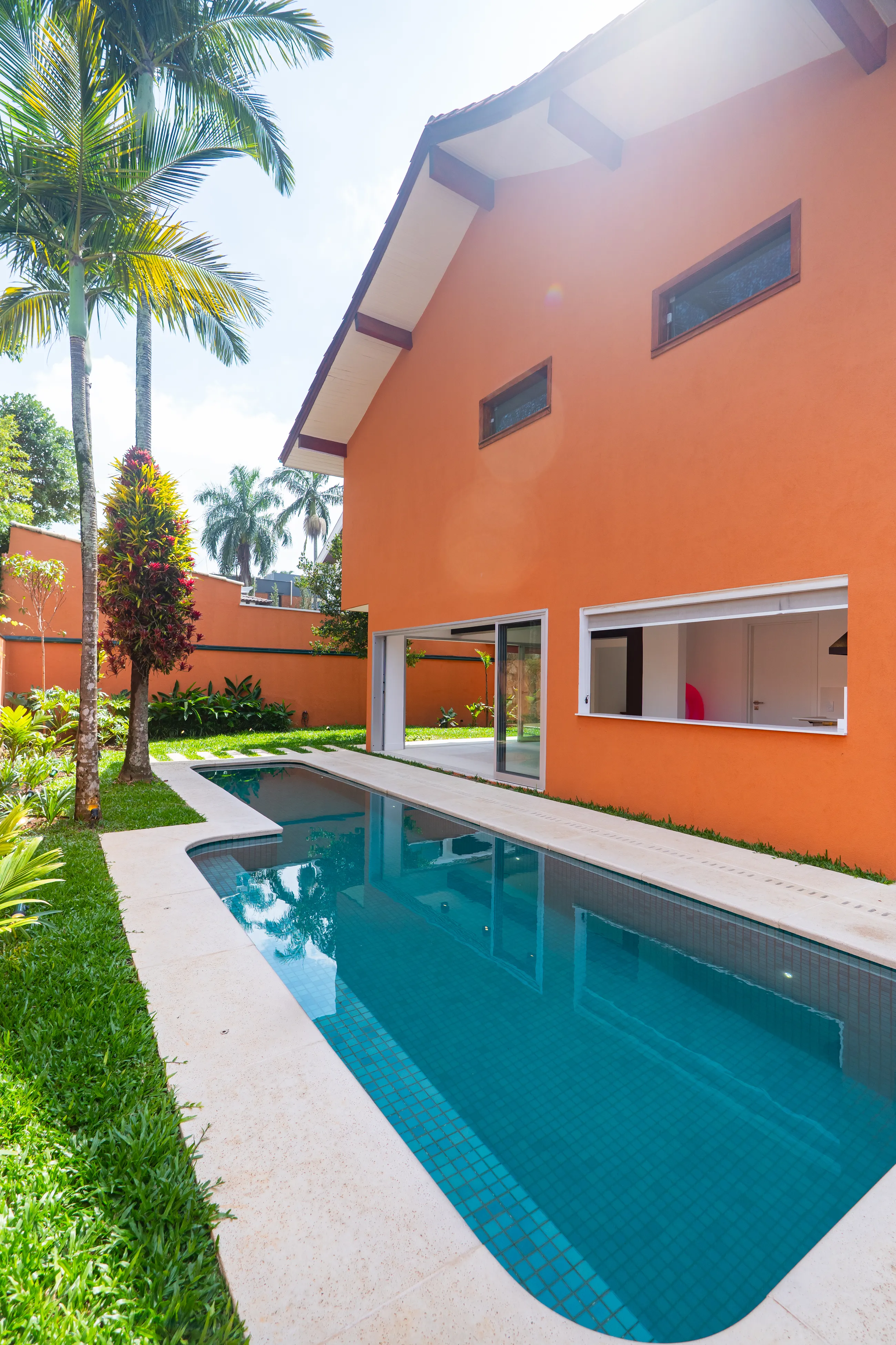 Alphaville 1 | Arquitetura Toscana Assinada, 5 Suítes e Tecnologia Integrada