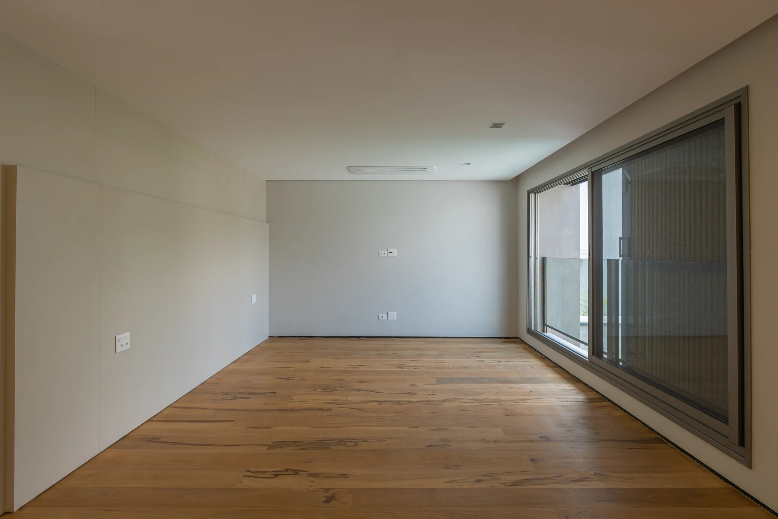 Vila Solaia – Residência com 4 suítes, adega e área gourmet integrada