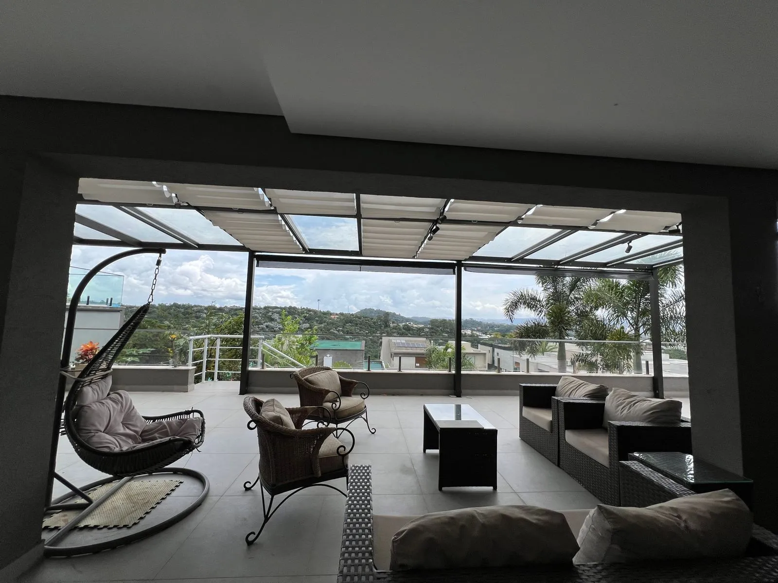 Casa Mobiliada à Venda no Gênesis II | Vista Permanente, 3 Suítes e Piscina Aquecida