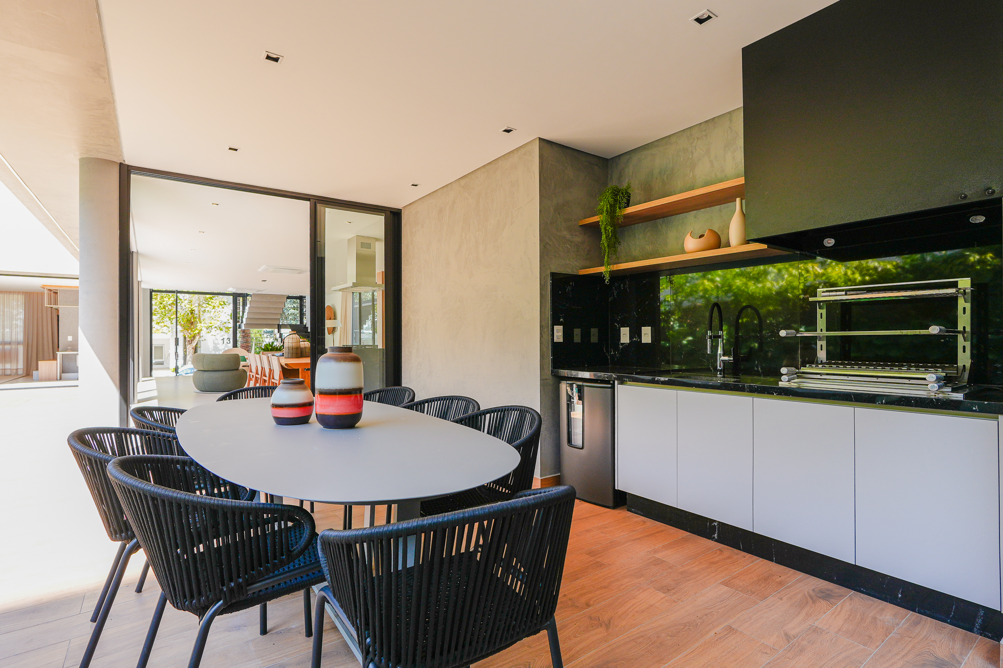 Casa Nova à Venda no Gênesis I | Projeto Contemporâneo, 4 Suítes e Área de Lazer Completa
