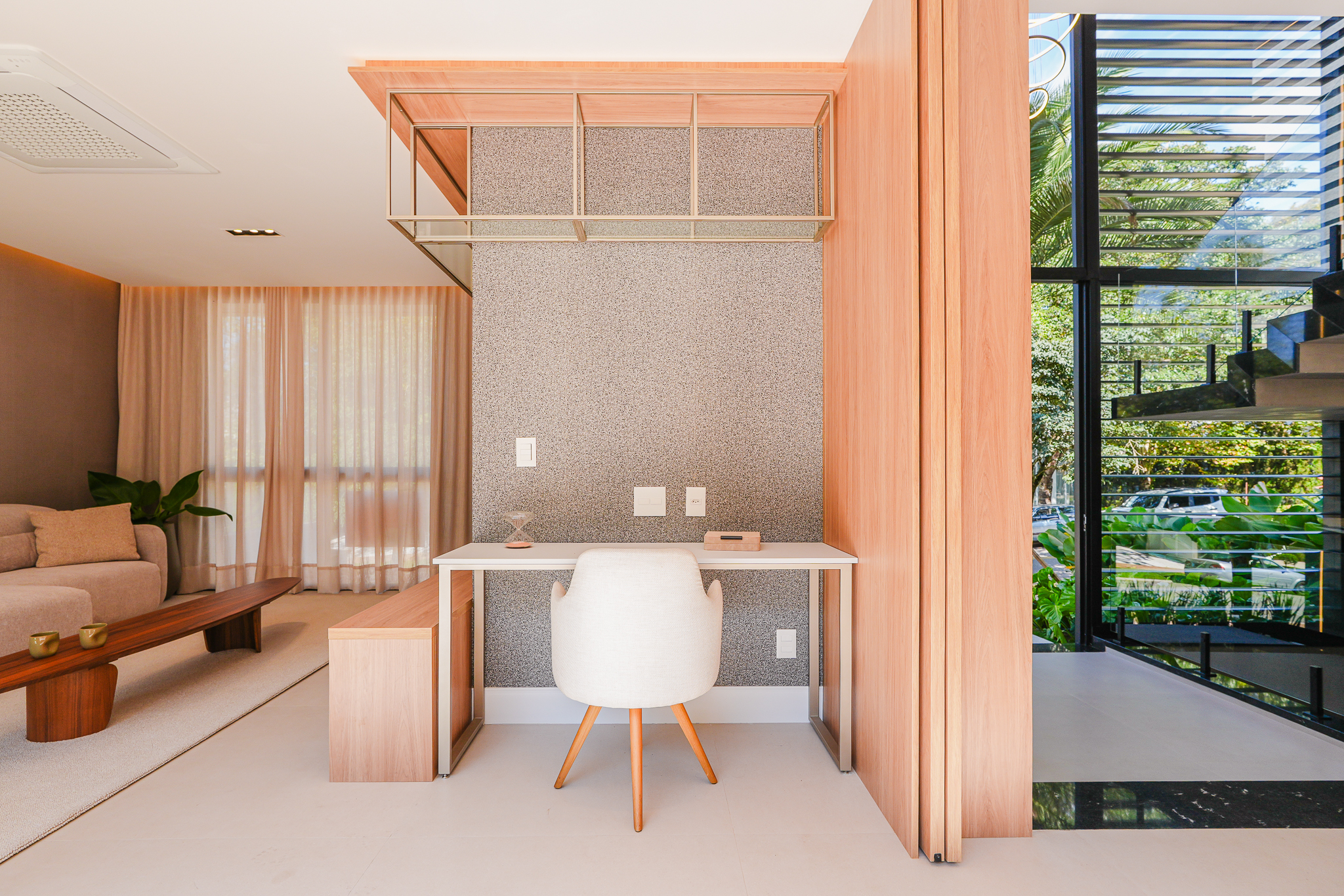 Casa Nova à Venda no Gênesis I | Projeto Contemporâneo, 4 Suítes e Área de Lazer Completa