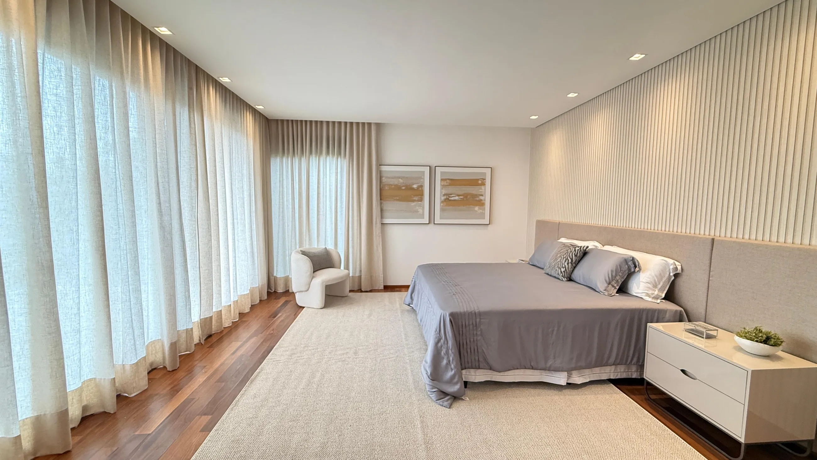 Casa Arles no Tamboré 11 | Porteira Fechada | 4 Suítes | Acabamento Triple A