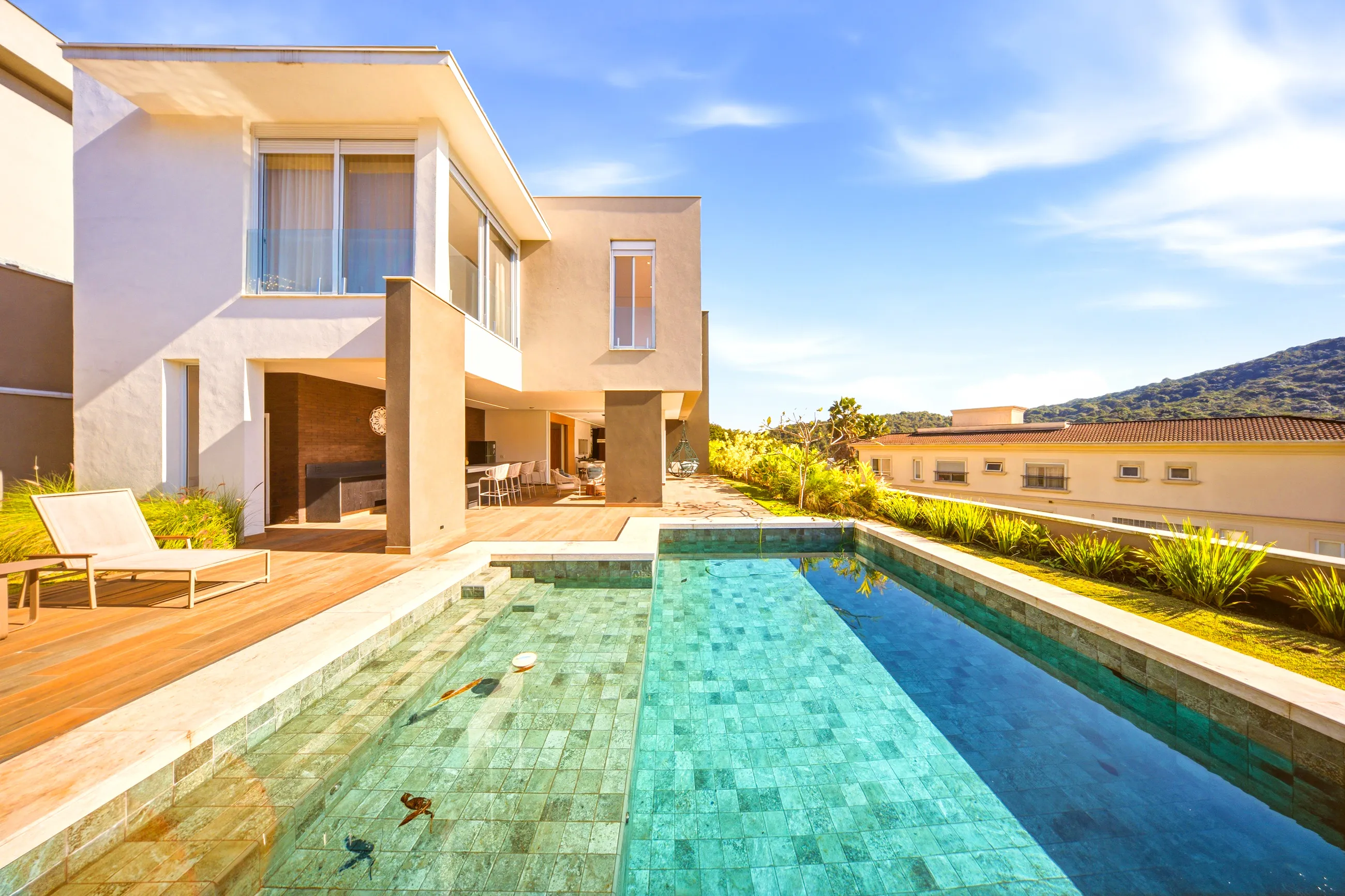 Residência Contemporânea Mobiliada com Vista Permanente para a Montanha no Tamboré 10
