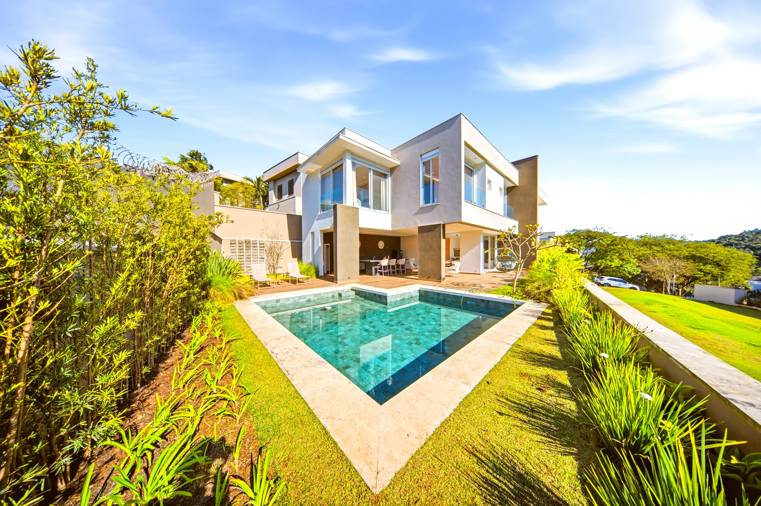 Residência Contemporânea Mobiliada com Vista Permanente para a Montanha no Tamboré 10