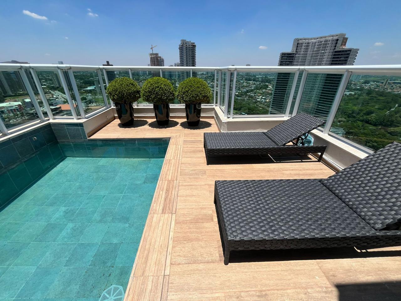 Cobertura Duplex no The Garden | 4 Suítes, Piscina Privativa e Vista para o Pôr do Sol