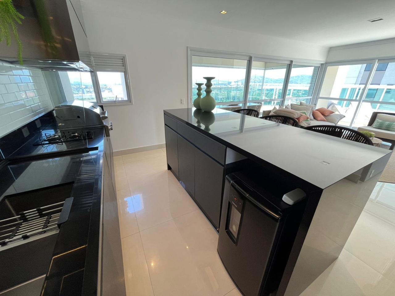 Cobertura Duplex no The Garden | 4 Suítes, Piscina Privativa e Vista para o Pôr do Sol
