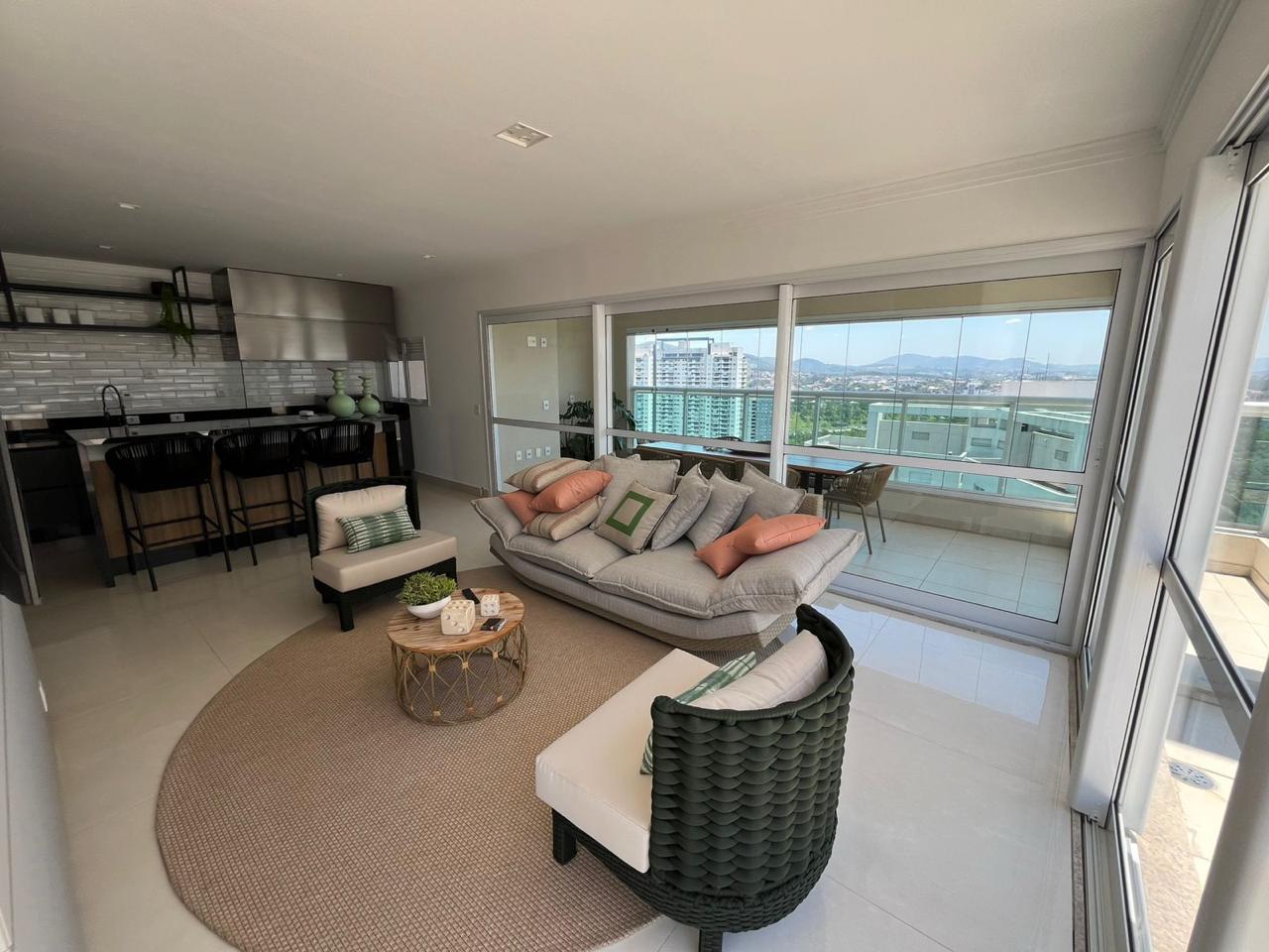 Cobertura Duplex no The Garden | 4 Suítes, Piscina Privativa e Vista para o Pôr do Sol