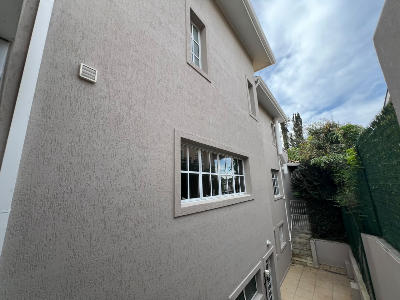 Casa à Venda no Residencial Alphaville 0 | 4 Suítes, 470 m² e Excelente Potencial para Modernização