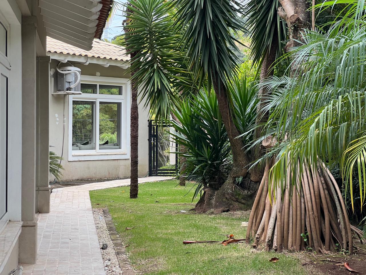 Residência com 4 Suítes e 1.020m² de Terreno no Tamboré 2 | Alphaville