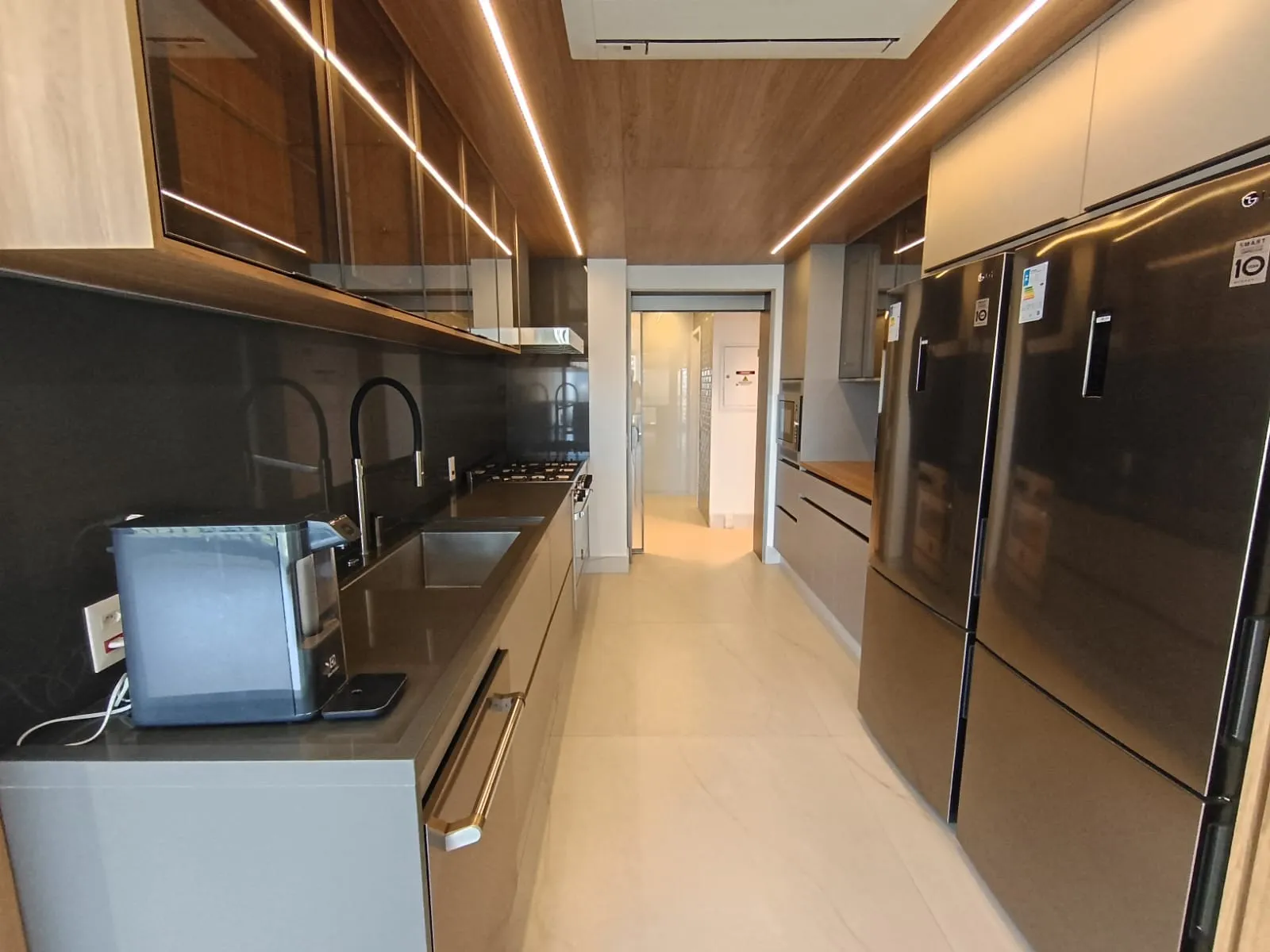 Apartamento de Alto Padrão com 4 Suítes no Edifício Oiapoque