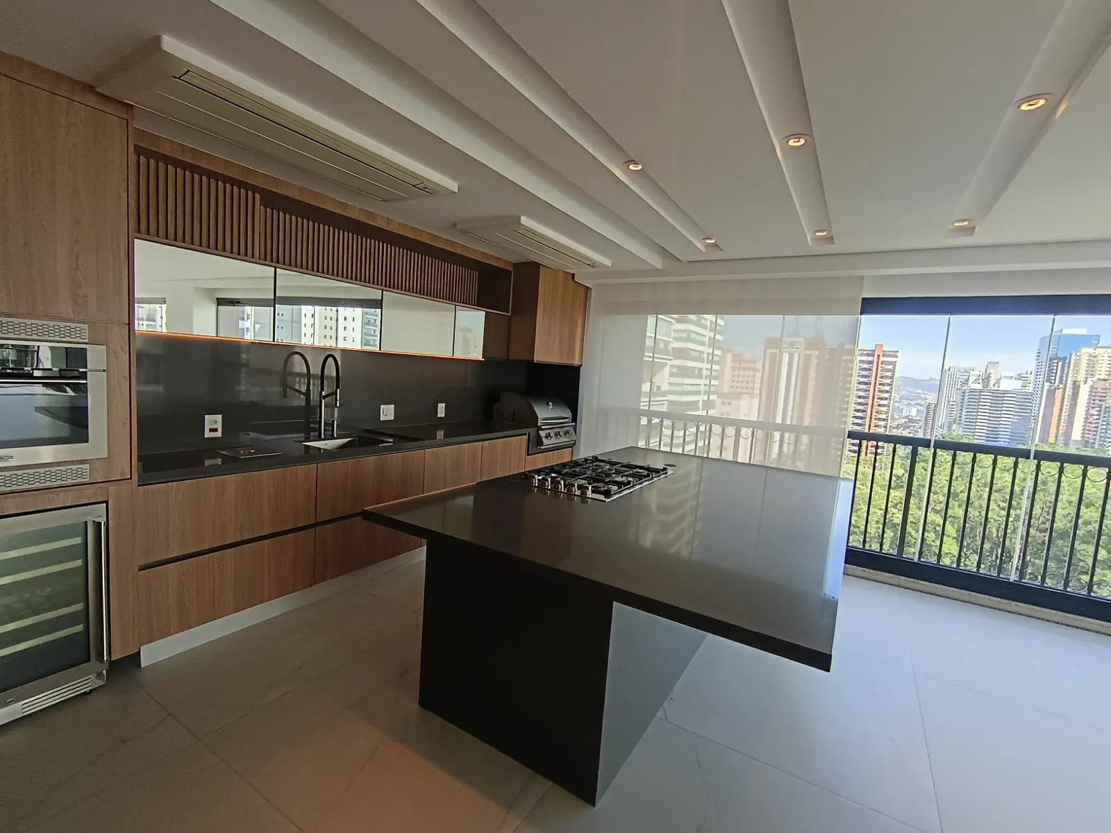 Apartamento de Alto Padrão com 4 Suítes no Edifício Oiapoque