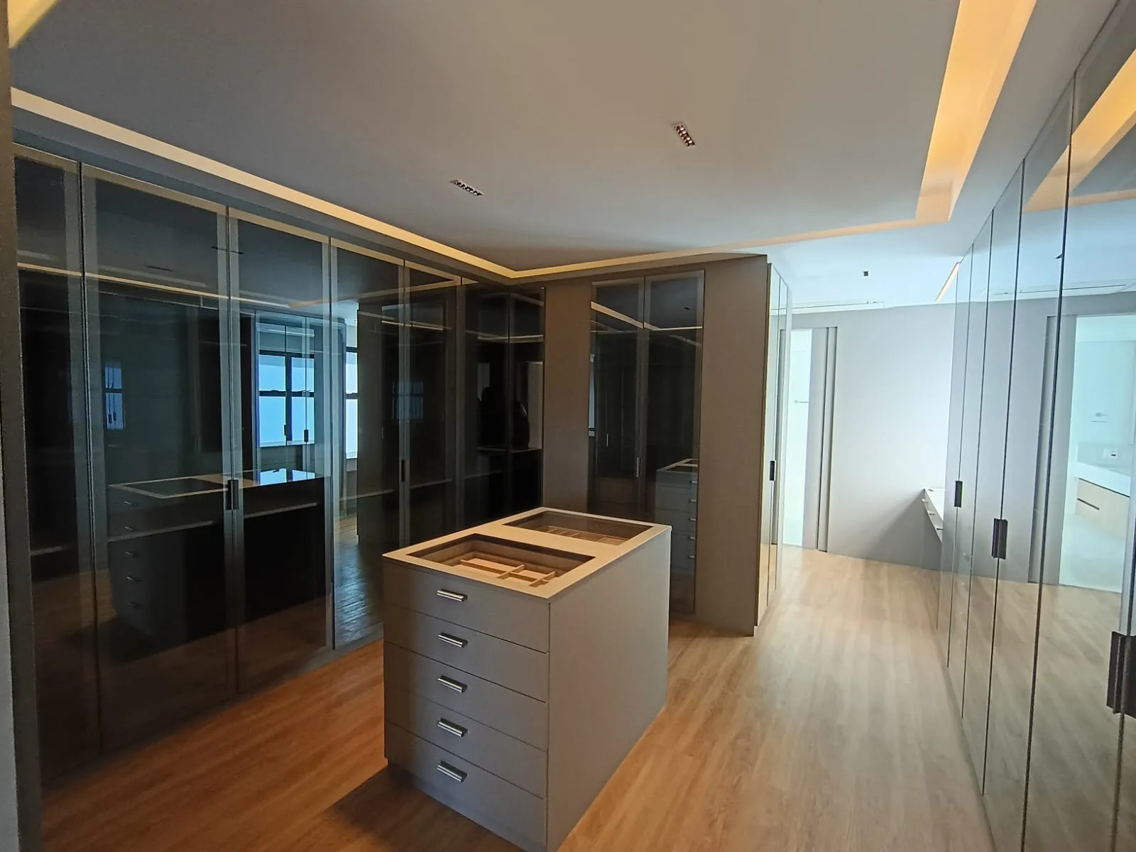 Apartamento de Alto Padrão com 4 Suítes no Edifício Oiapoque