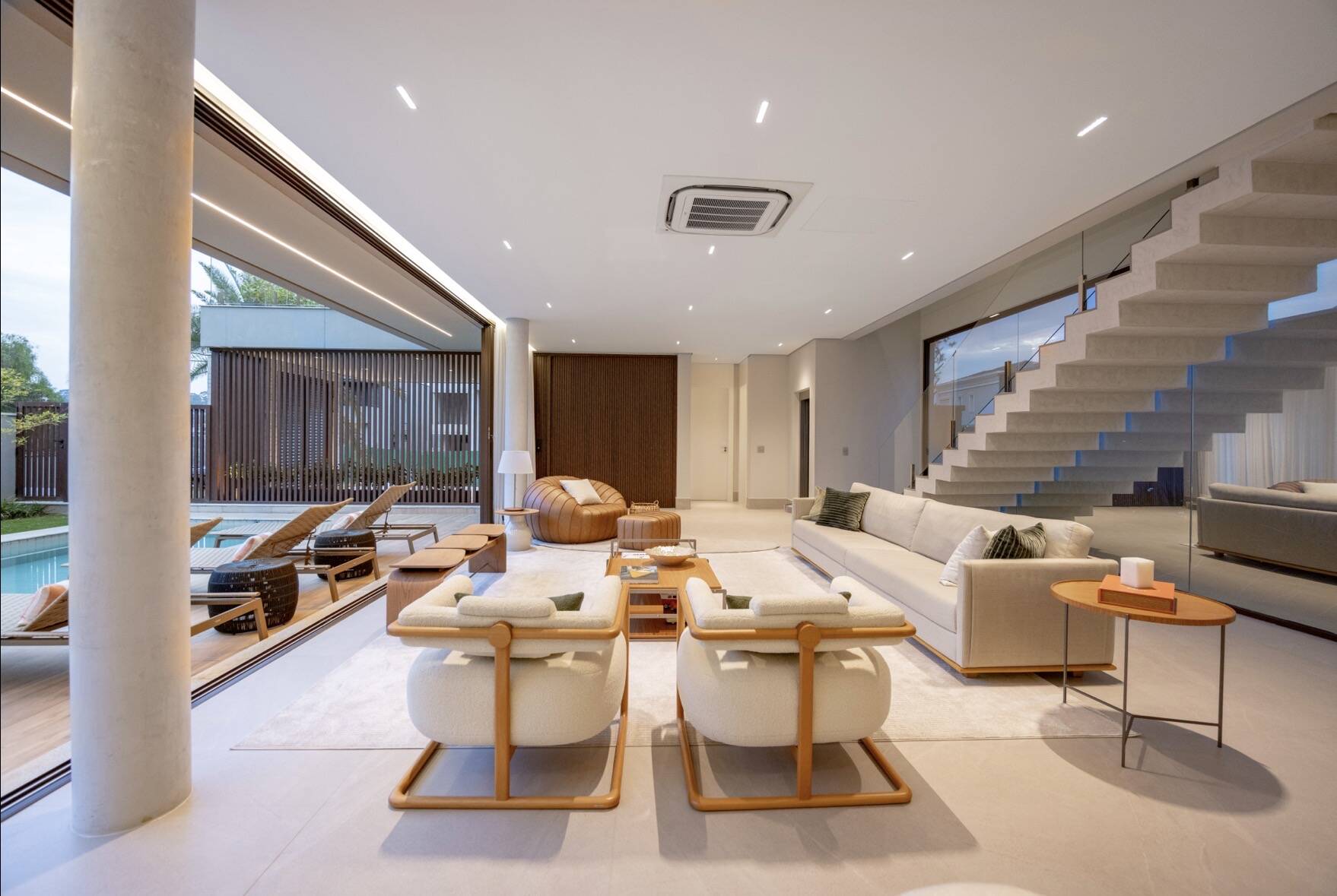 Projeto contemporâneo - Mobiliada e decorada - Residencial Villa Solaia