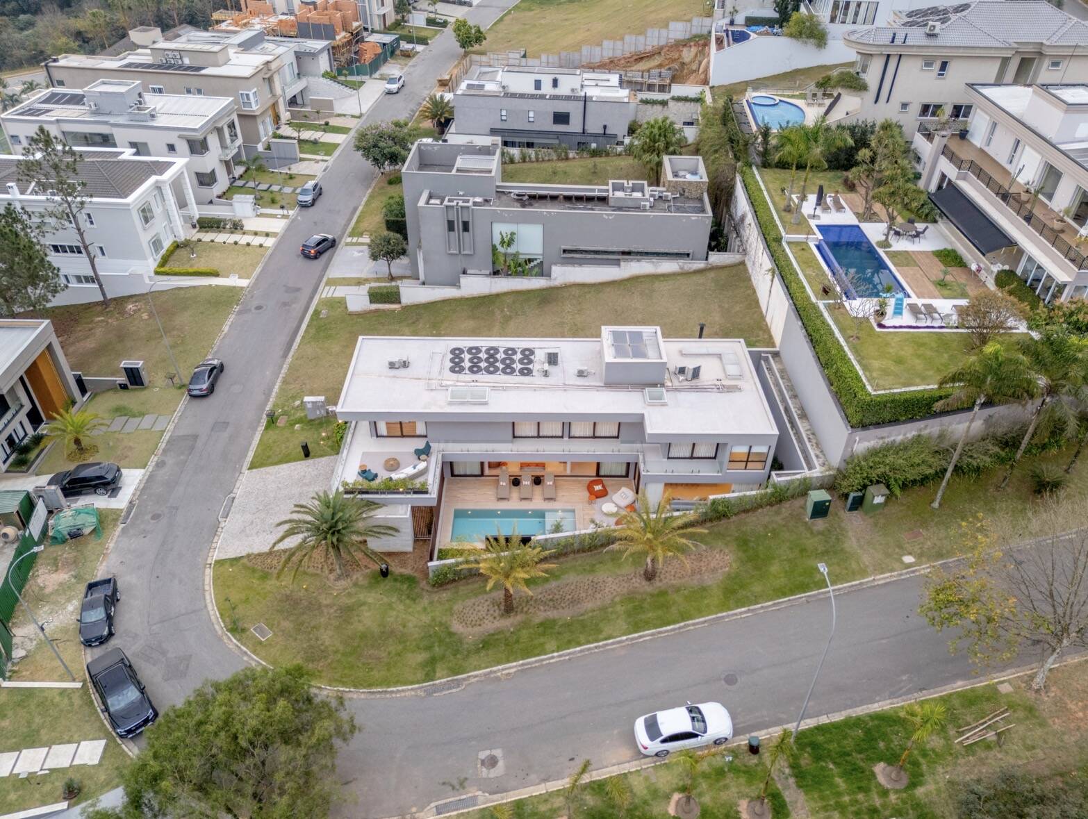 Projeto contemporâneo - Mobiliada e decorada - Residencial Villa Solaia