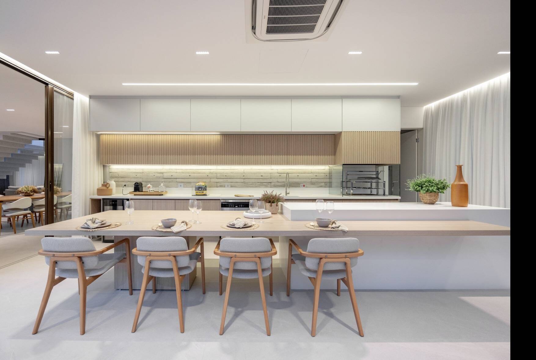 Projeto contemporâneo - Mobiliada e decorada - Residencial Villa Solaia