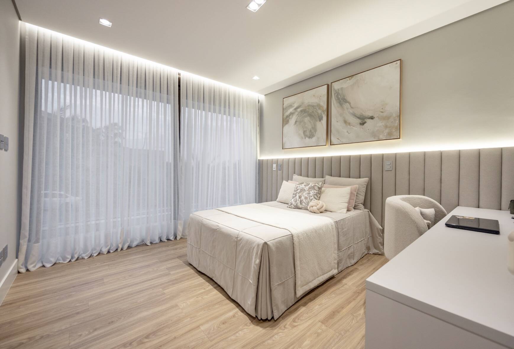 Projeto contemporâneo - Mobiliada e decorada - Residencial Villa Solaia