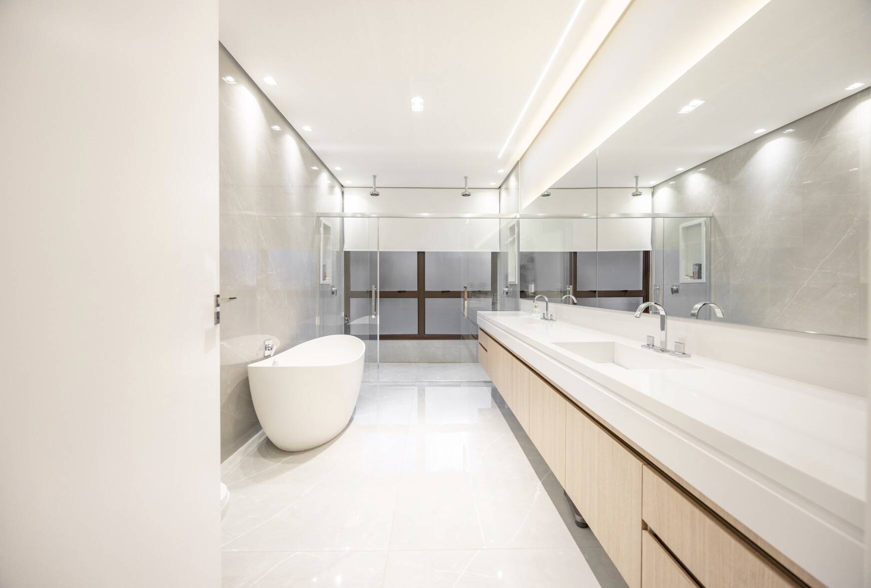 Projeto contemporâneo - Mobiliada e decorada - Residencial Villa Solaia