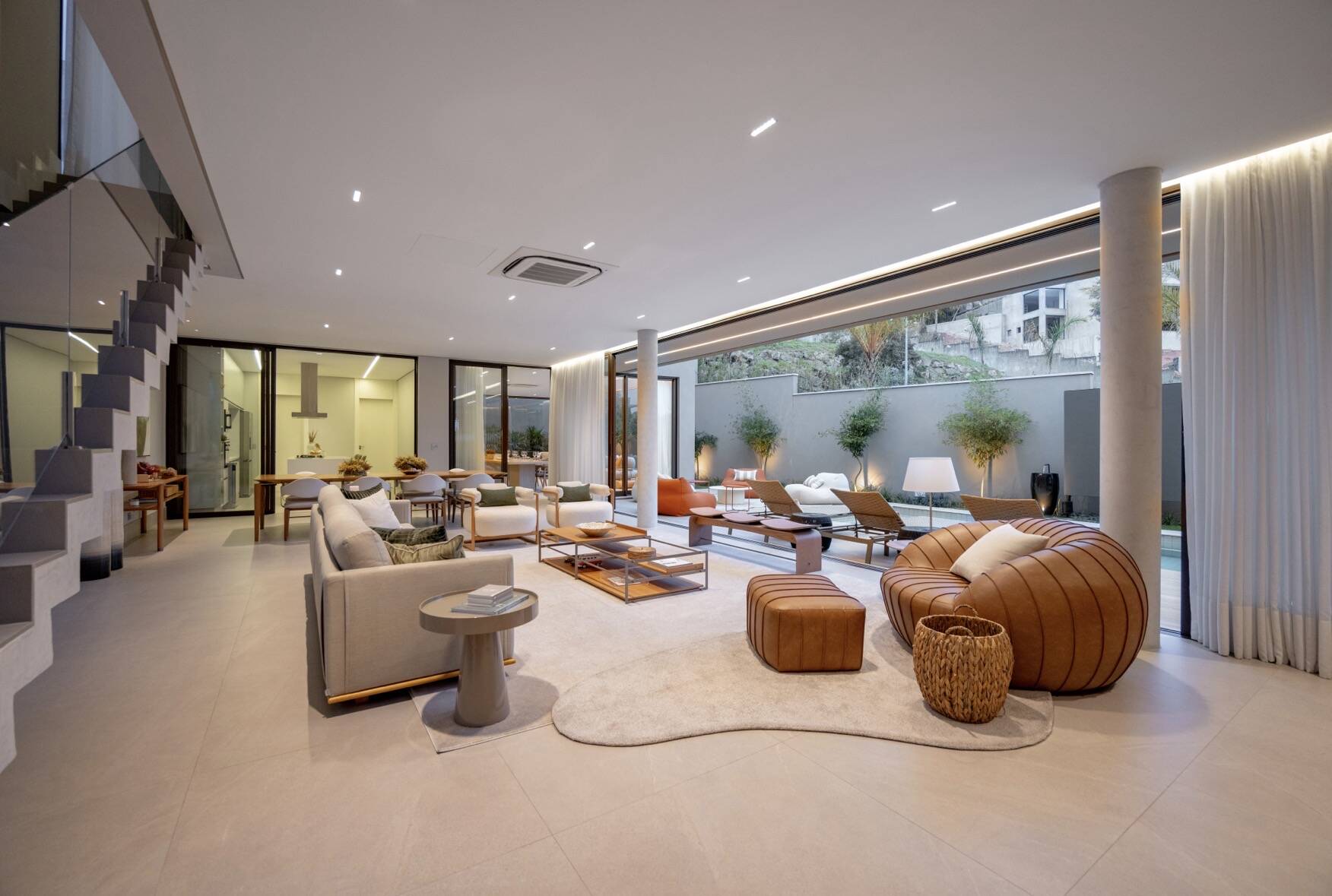 Projeto contemporâneo - Mobiliada e decorada - Residencial Villa Solaia