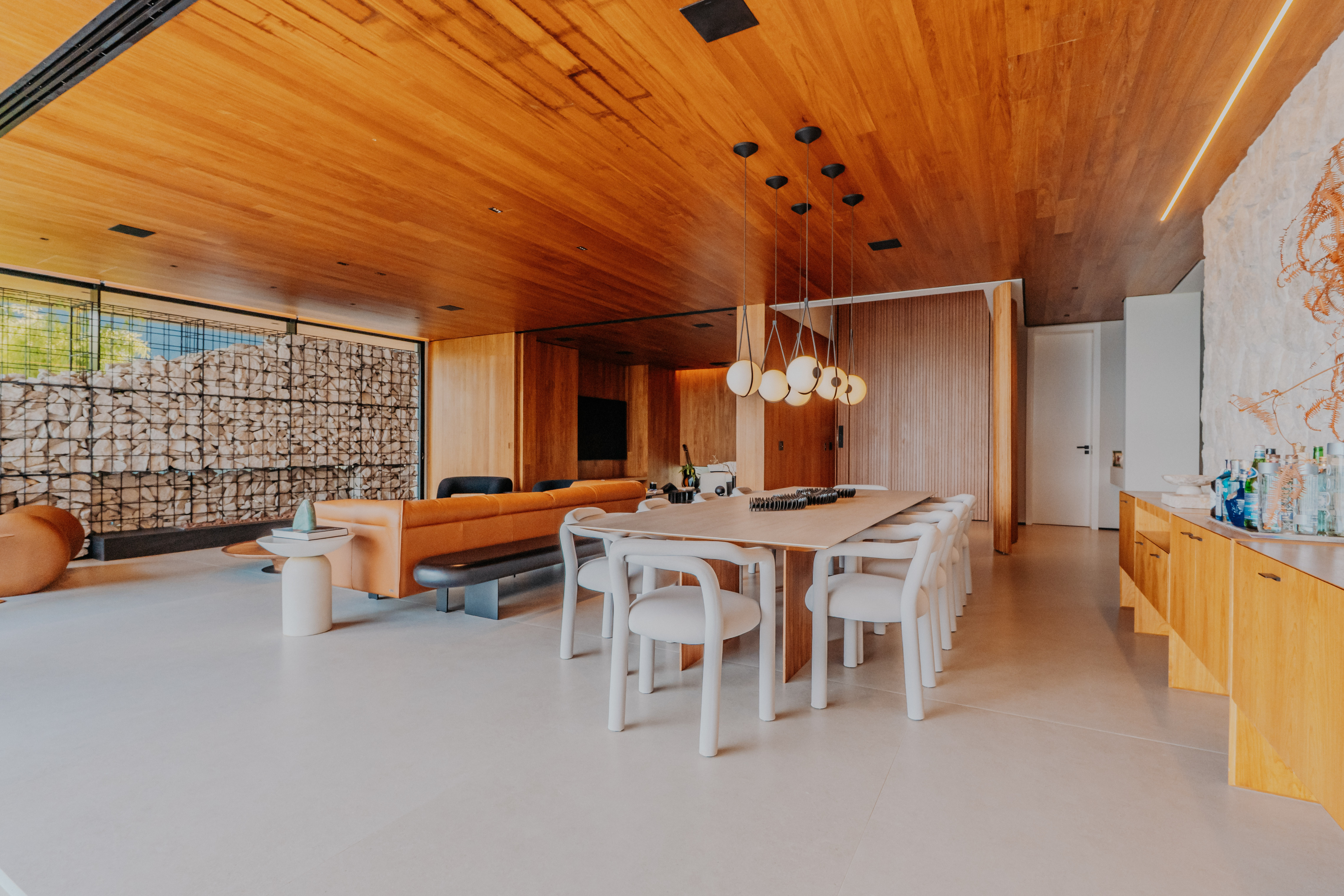 CASA CONTEMPORÂNEA MOBILIADA COM VISTA PERMANENTE - GÊNESIS 2