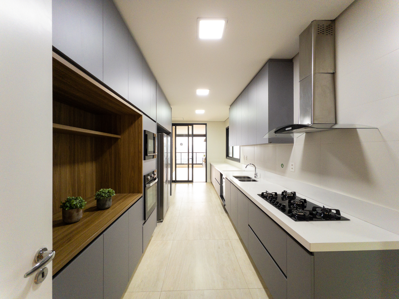 Apartamento mobiliado no centro de Alphaville!