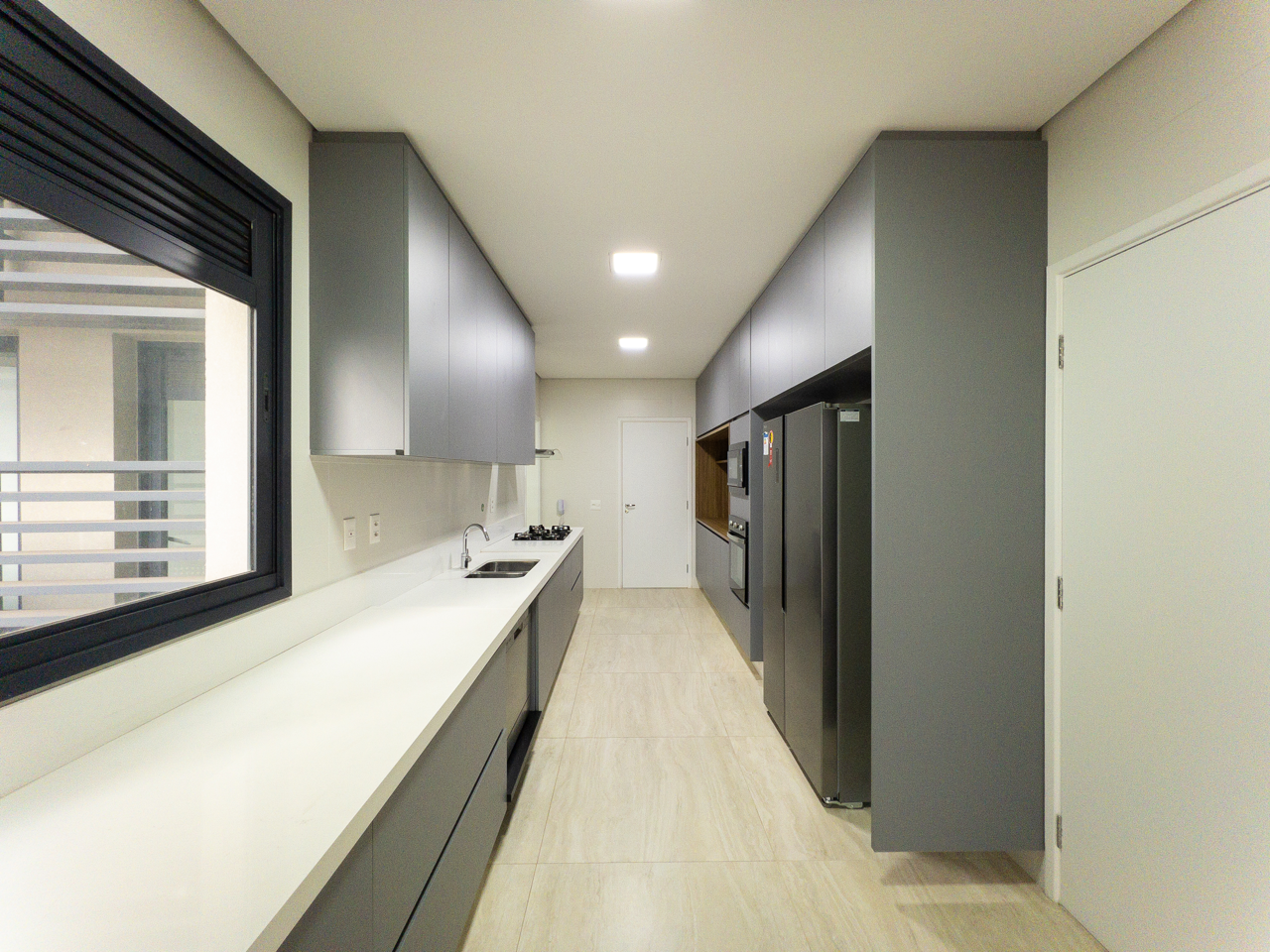 Apartamento mobiliado no centro de Alphaville!