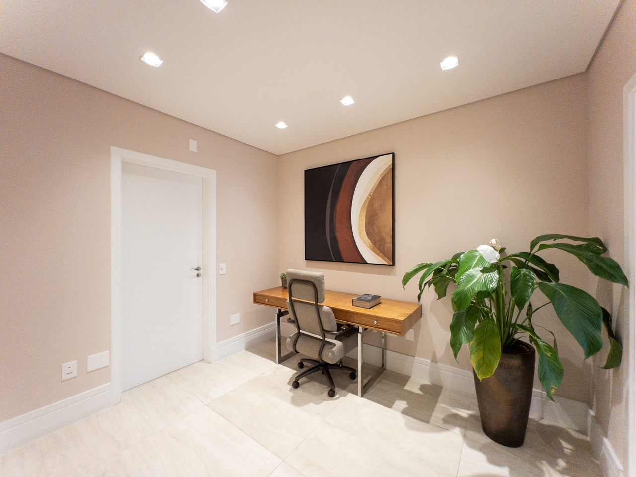 Apartamento mobiliado no centro de Alphaville!