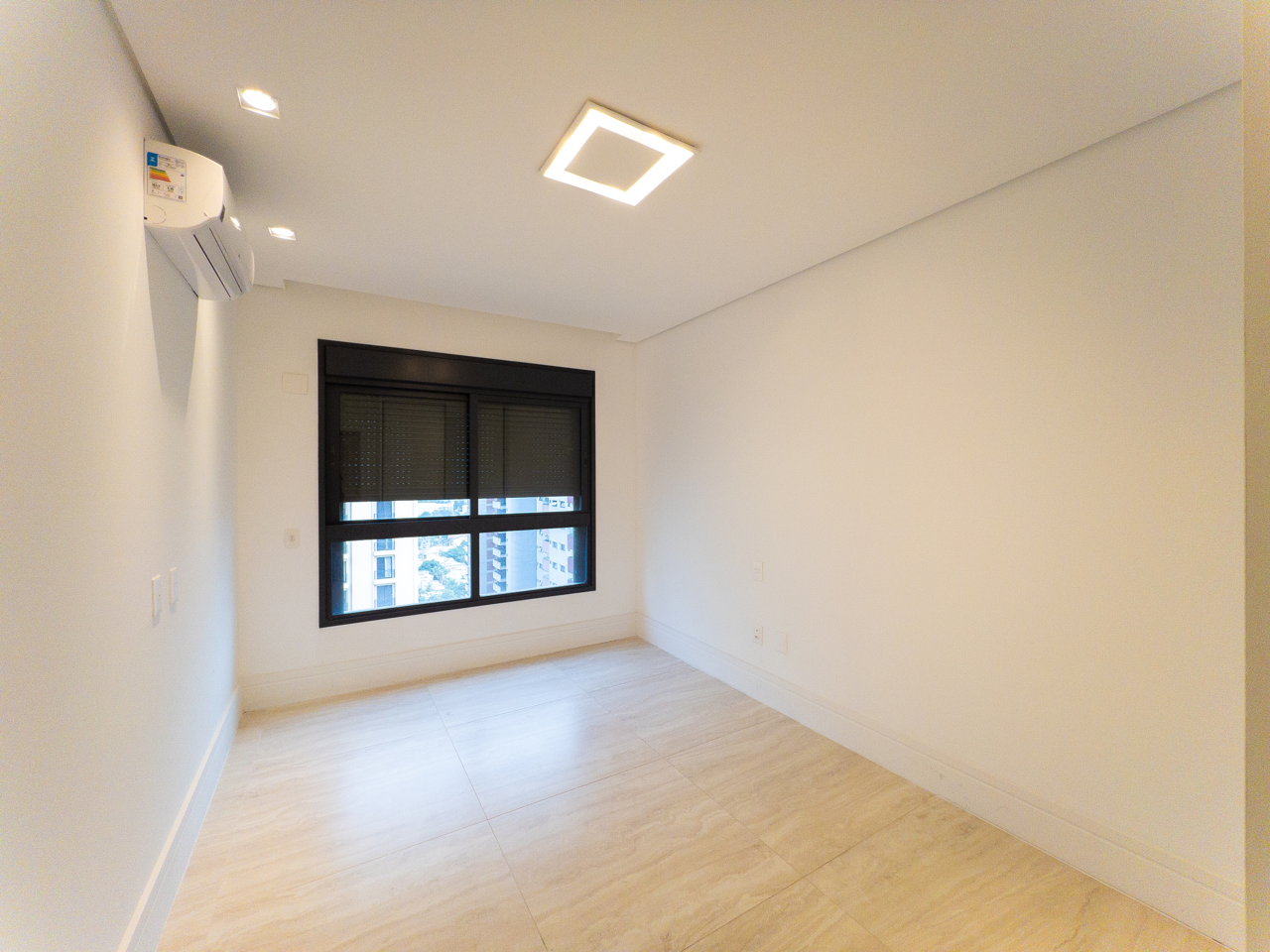 Apartamento mobiliado no centro de Alphaville!