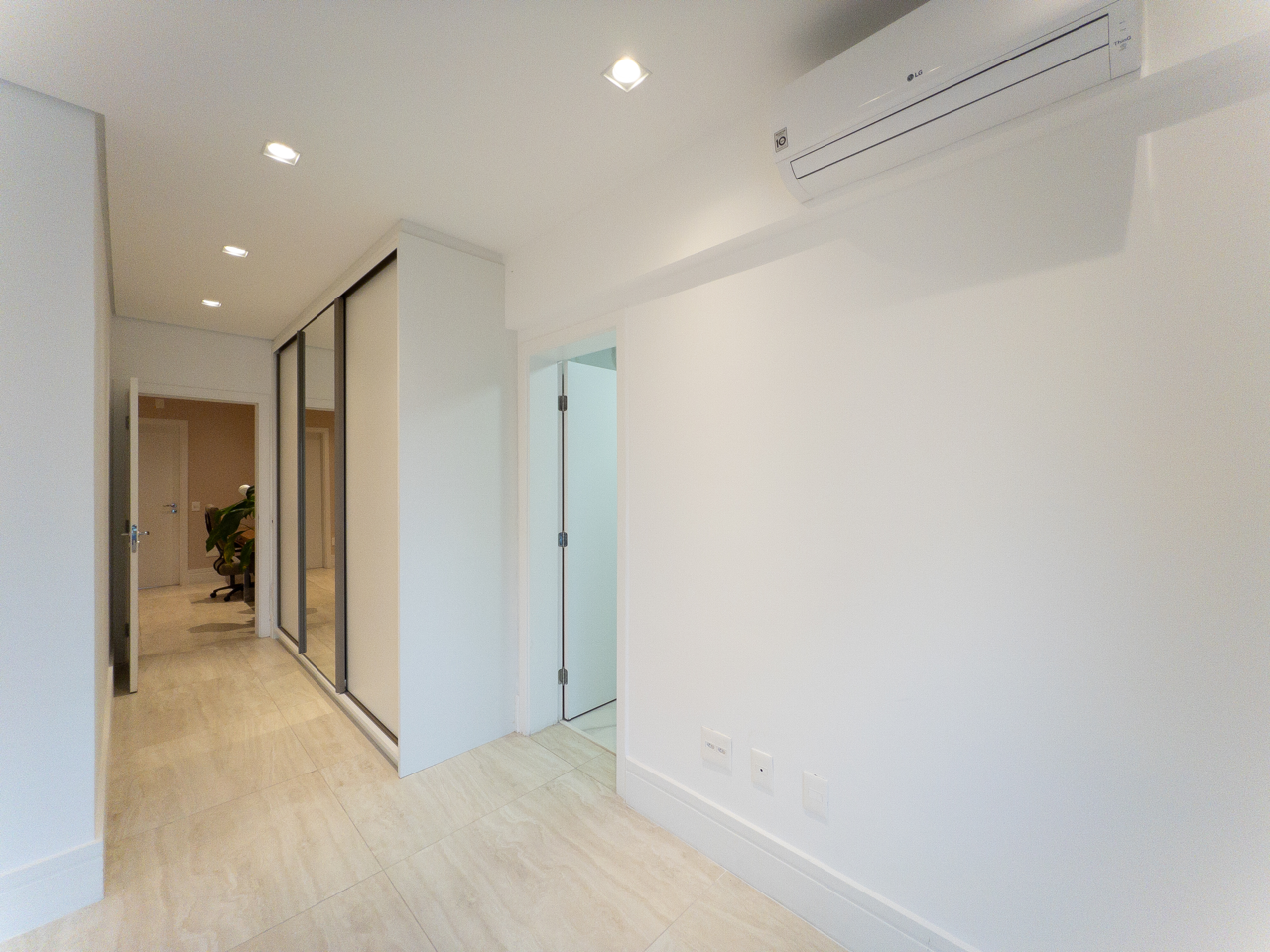 Apartamento mobiliado no centro de Alphaville!