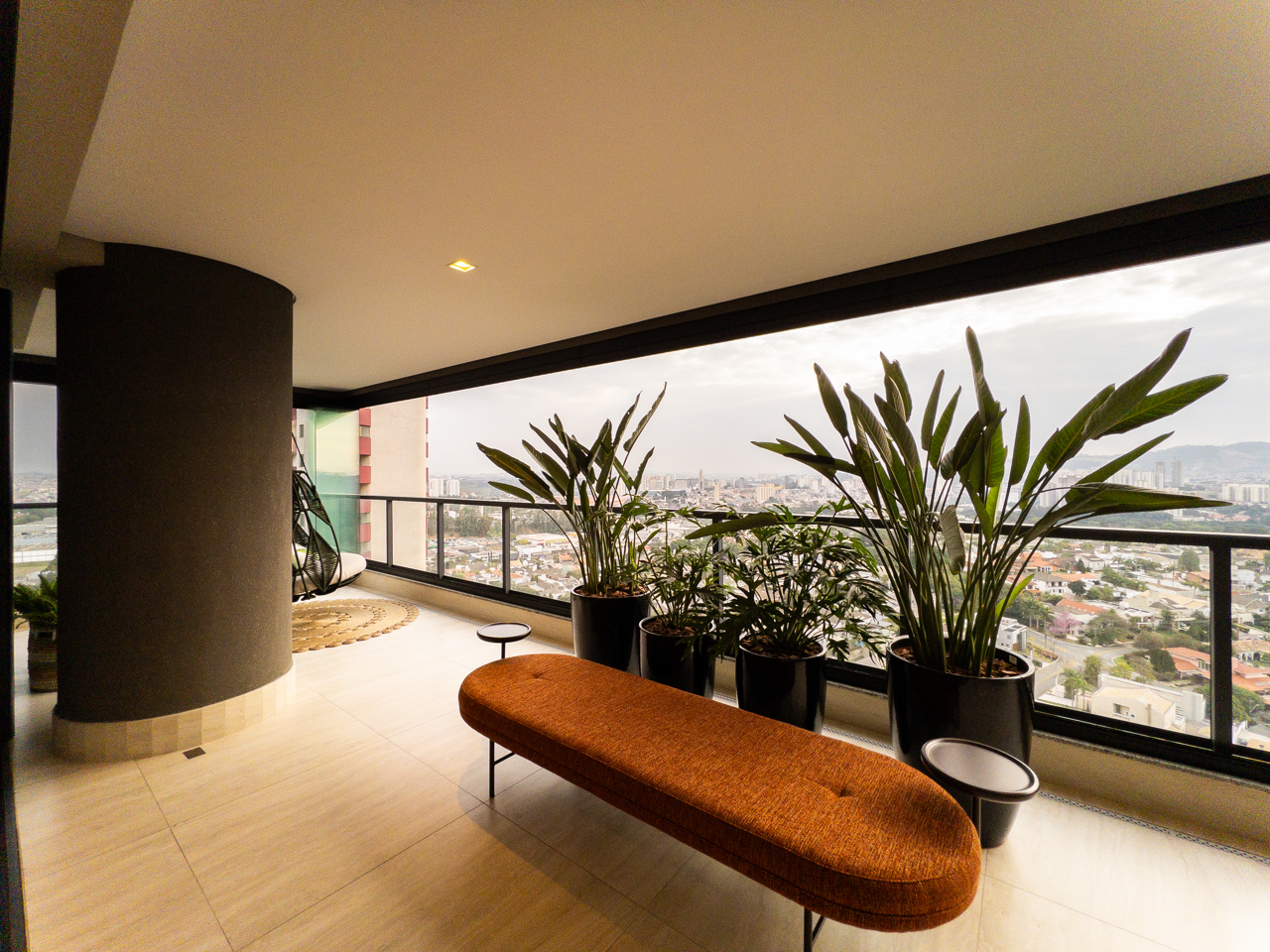 Apartamento mobiliado no centro de Alphaville!