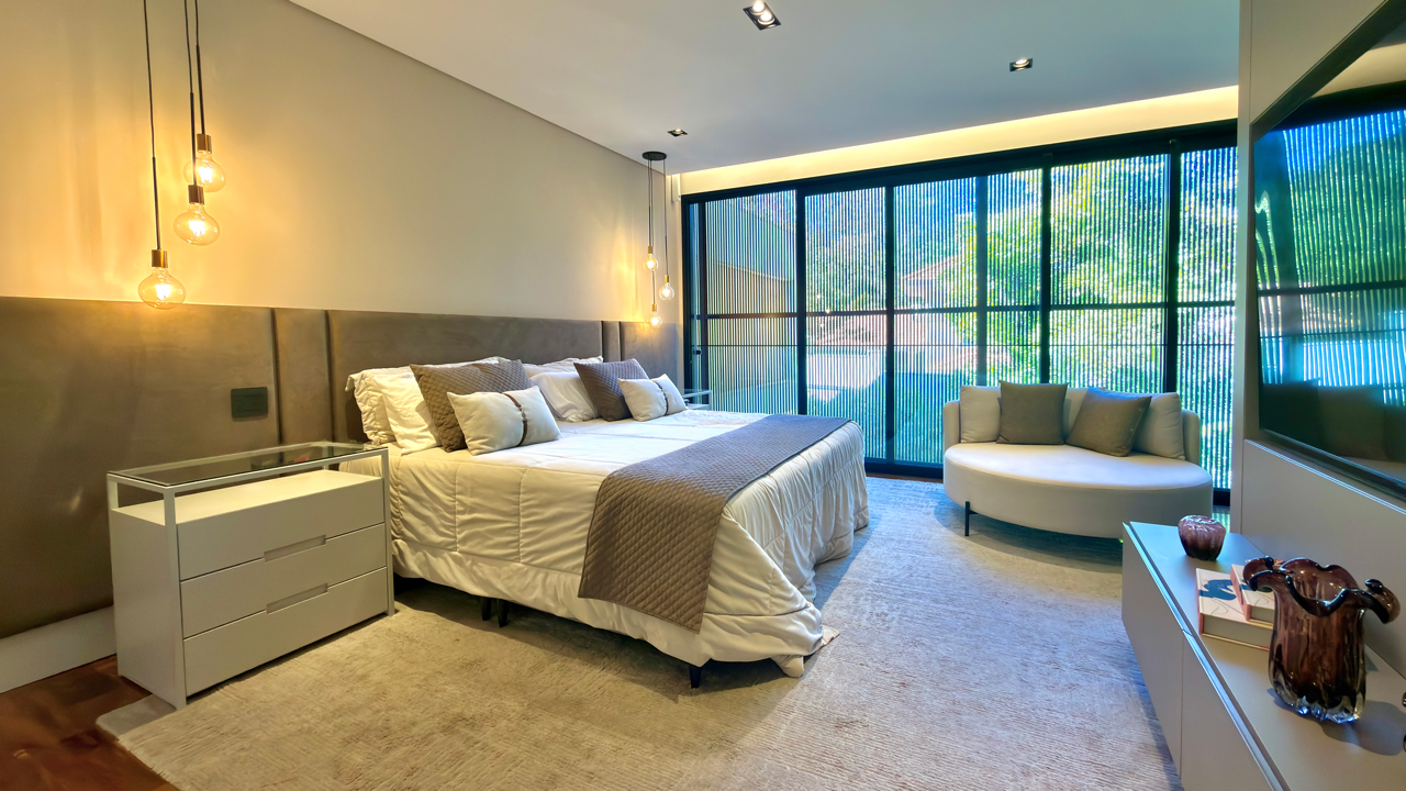 Casa mobiliada com 5 suítes e jardim integrado - Tamboré 2