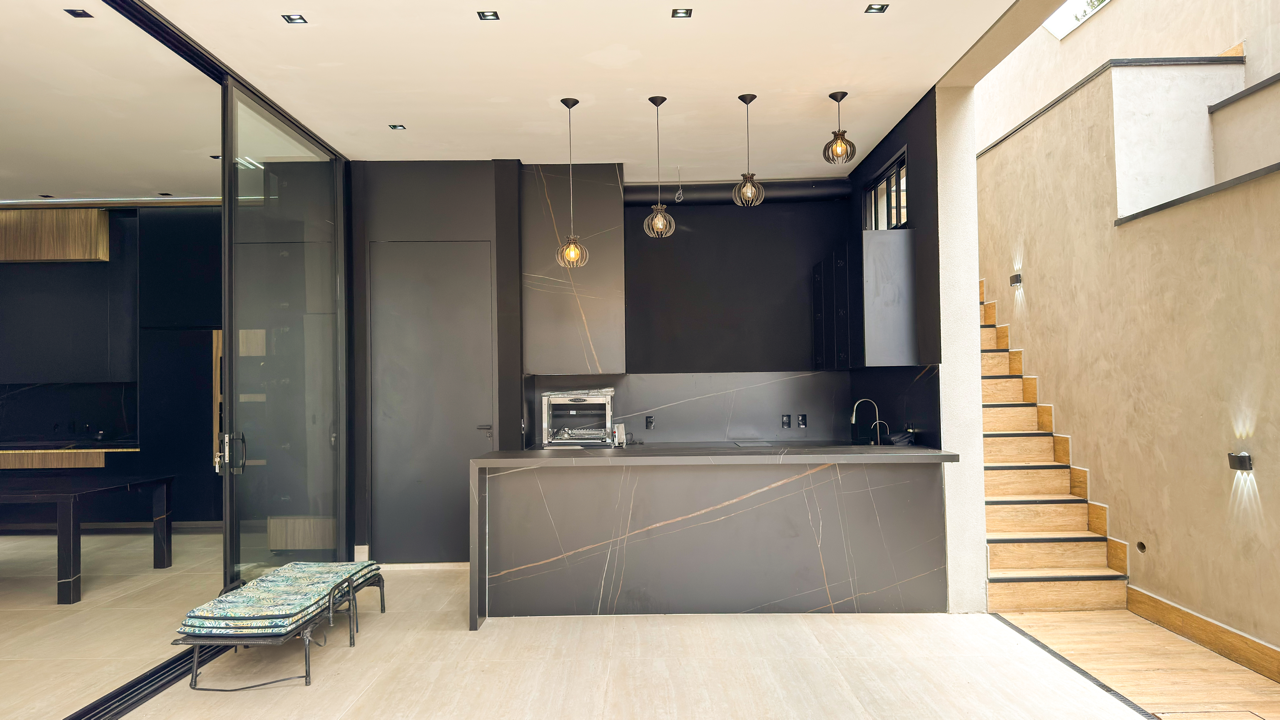 Casa com 4 suítes e arquitetura moderna/contemporânea - Gênesis 2