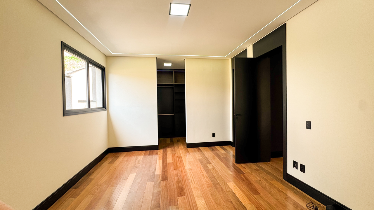 Casa com 4 suítes e arquitetura moderna/contemporânea - Gênesis 2